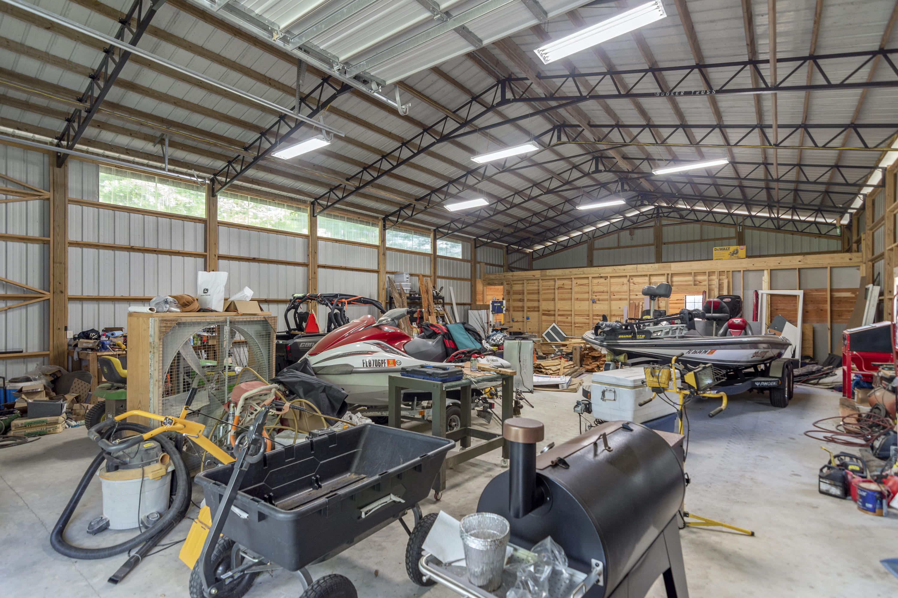 GREENWOOD ACRES - Residential