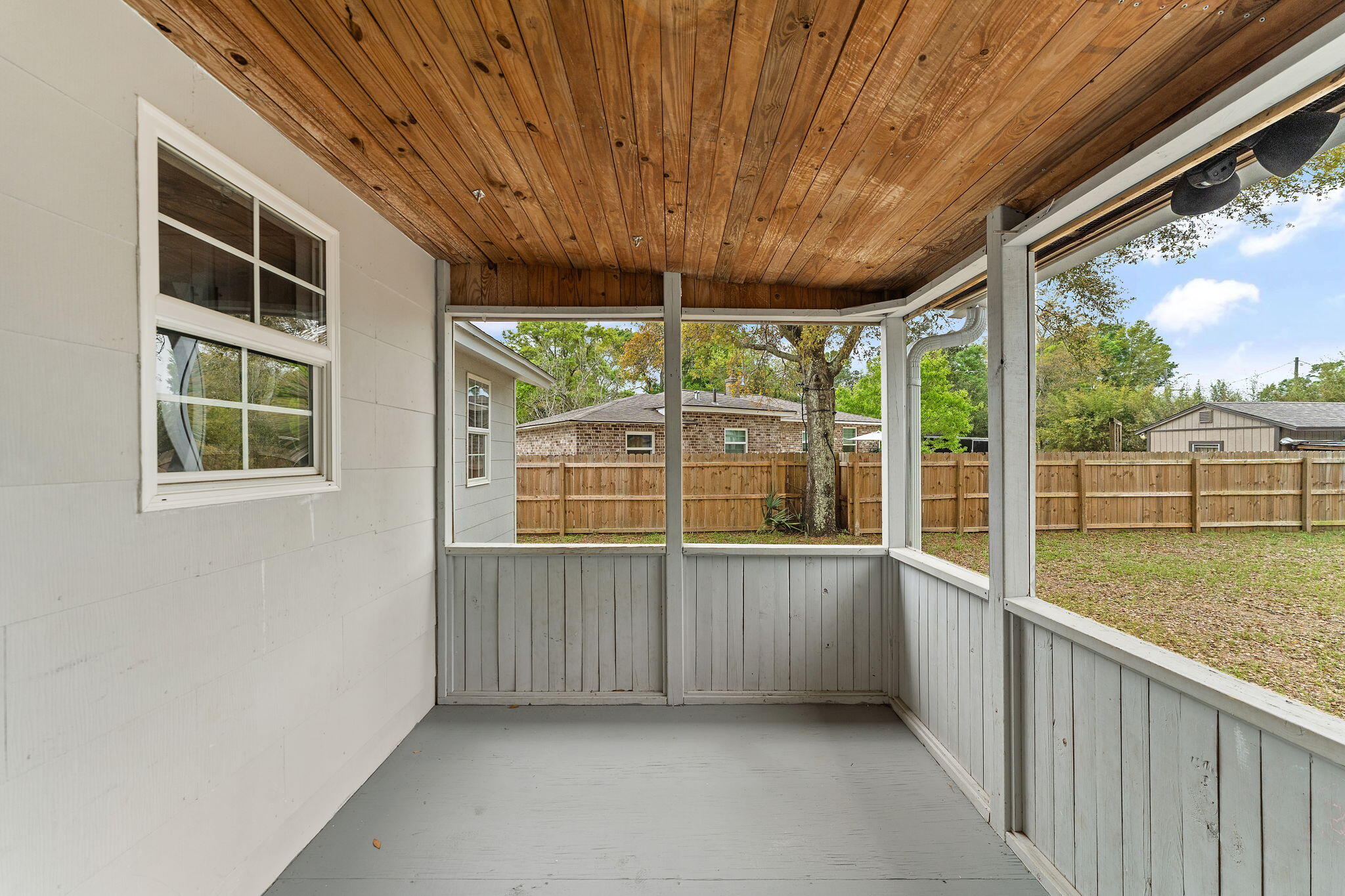 LAKEWOOD - Residential