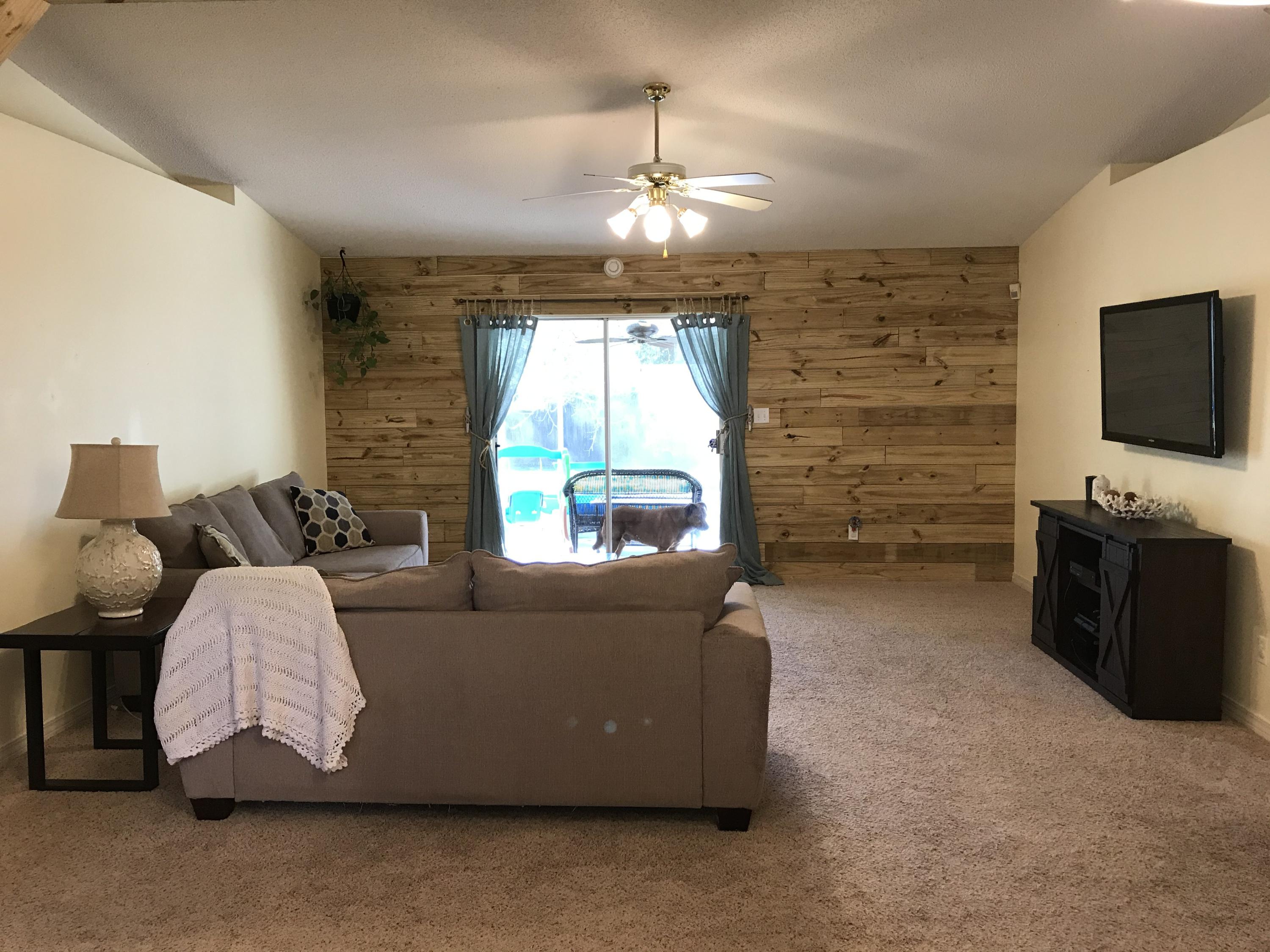 COUNTRY BREEZE ESTATES - Residential