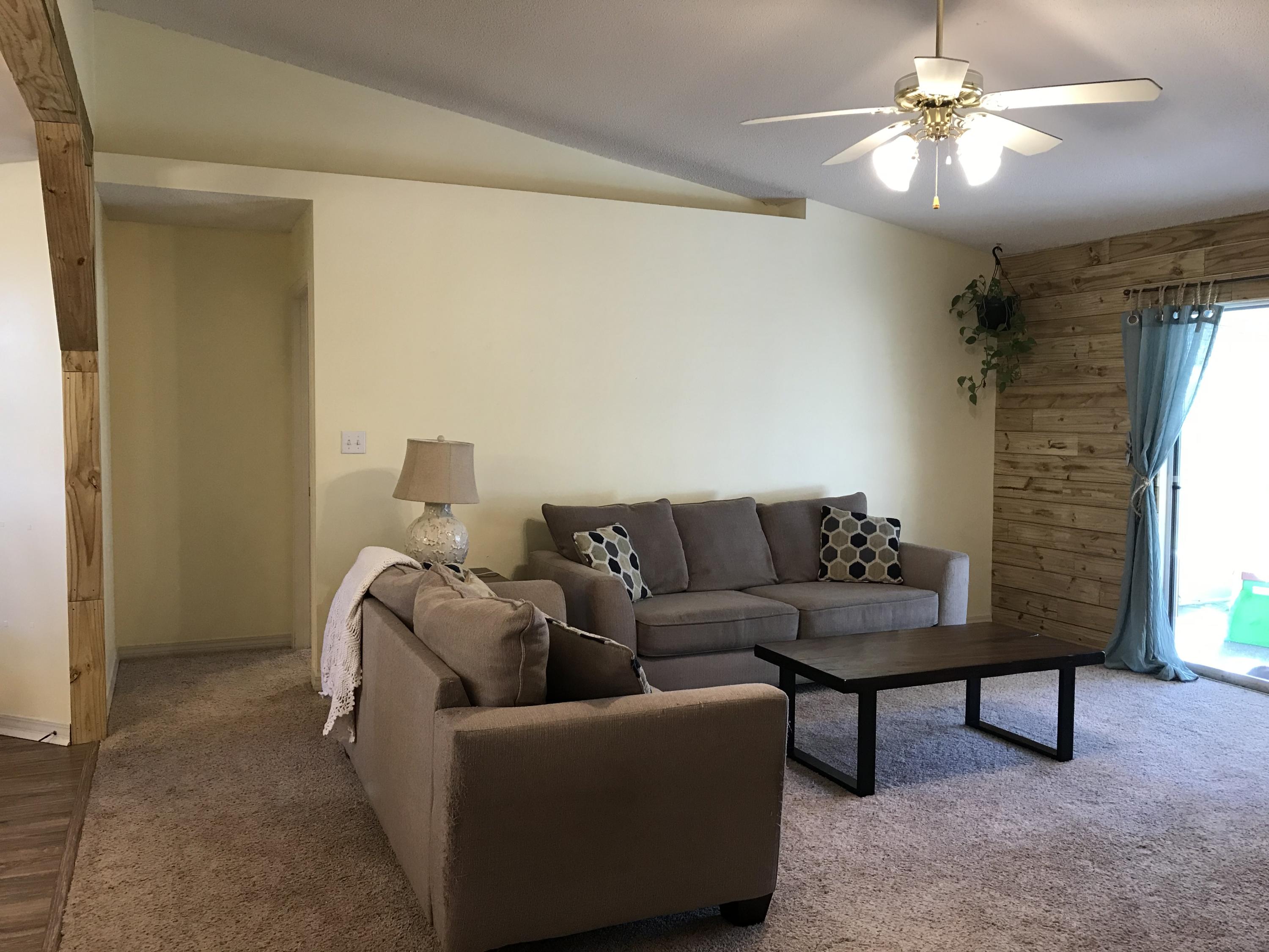 COUNTRY BREEZE ESTATES - Residential