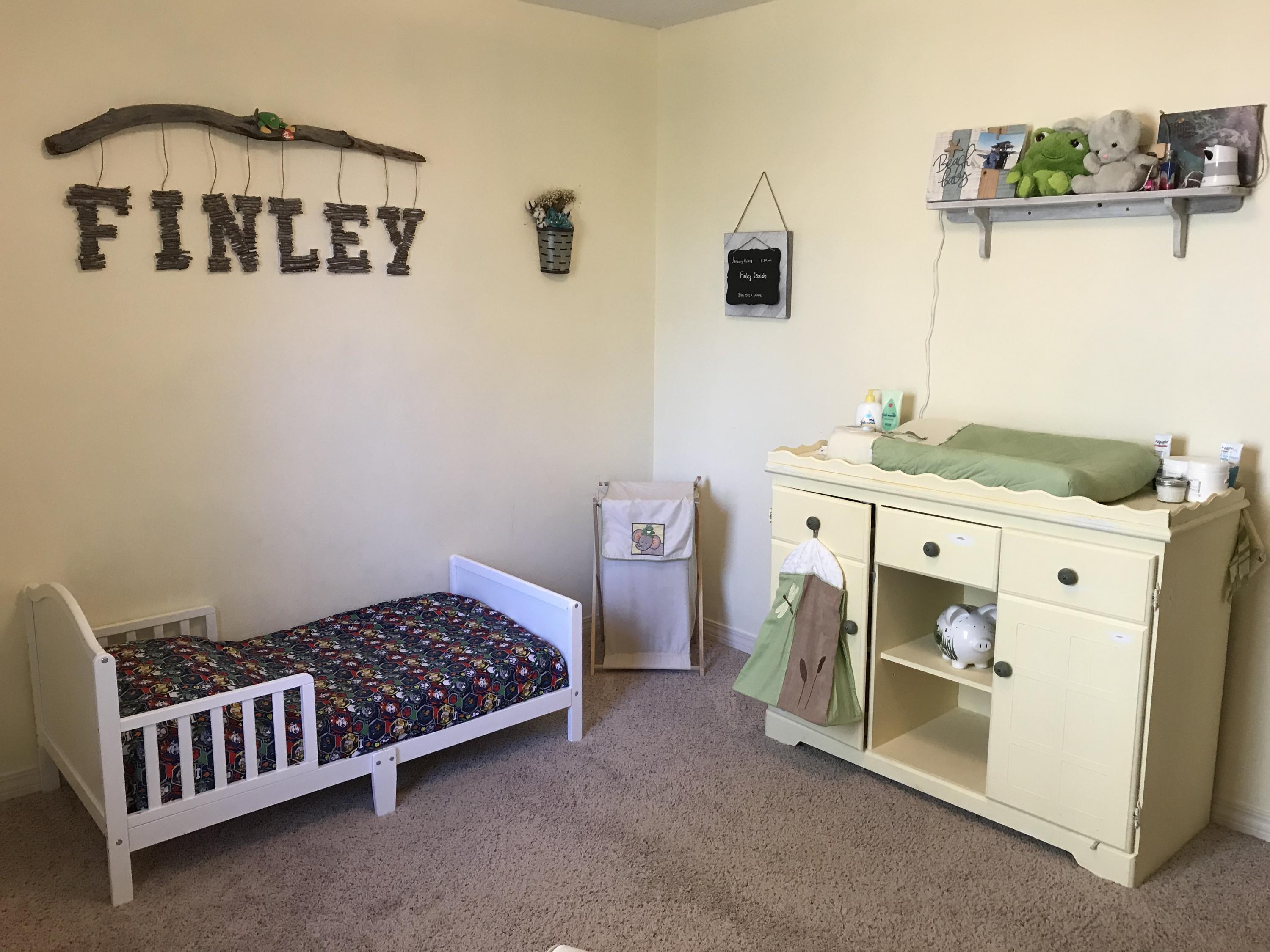 COUNTRY BREEZE ESTATES - Residential