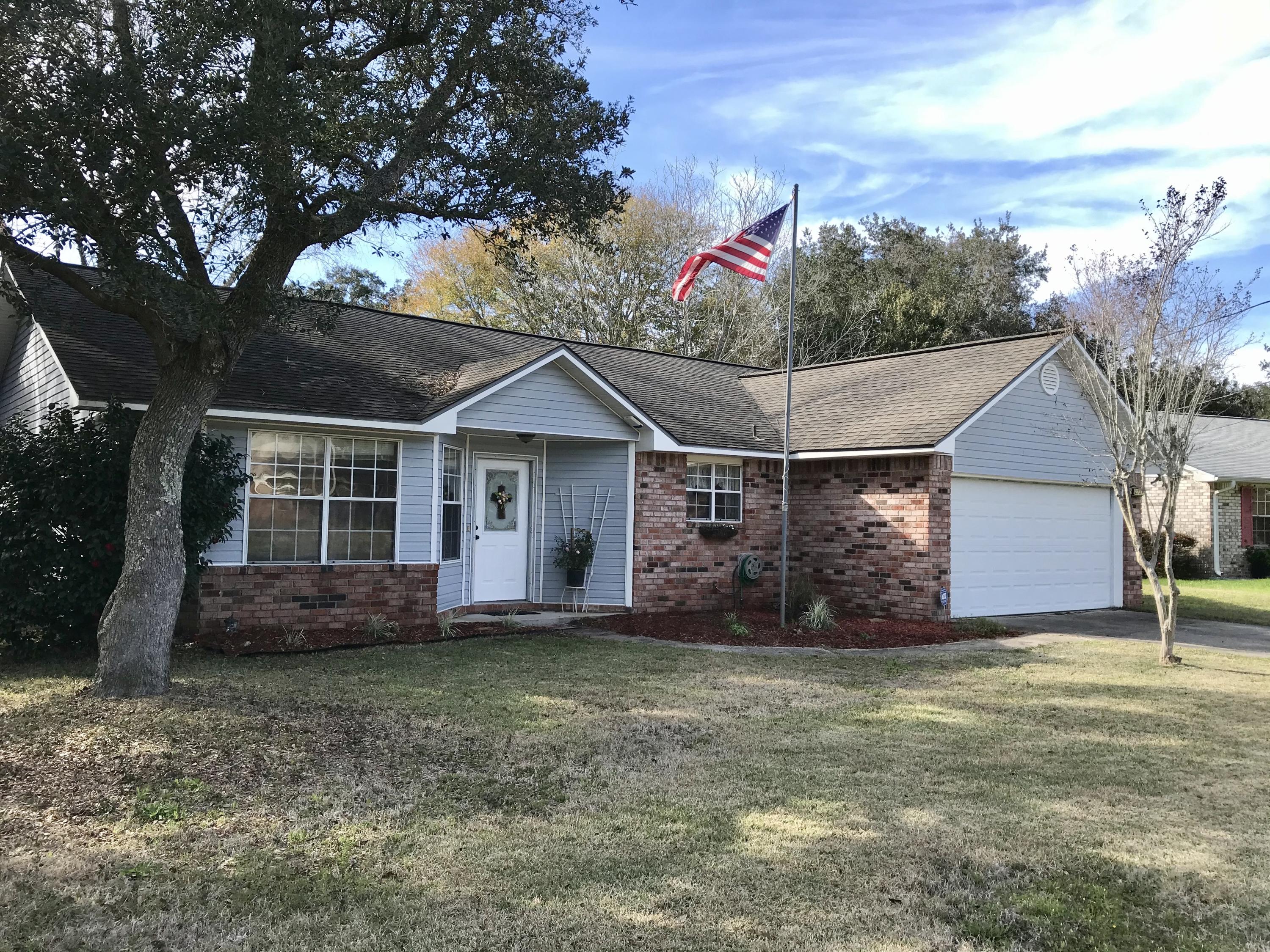 COUNTRY BREEZE ESTATES - Residential