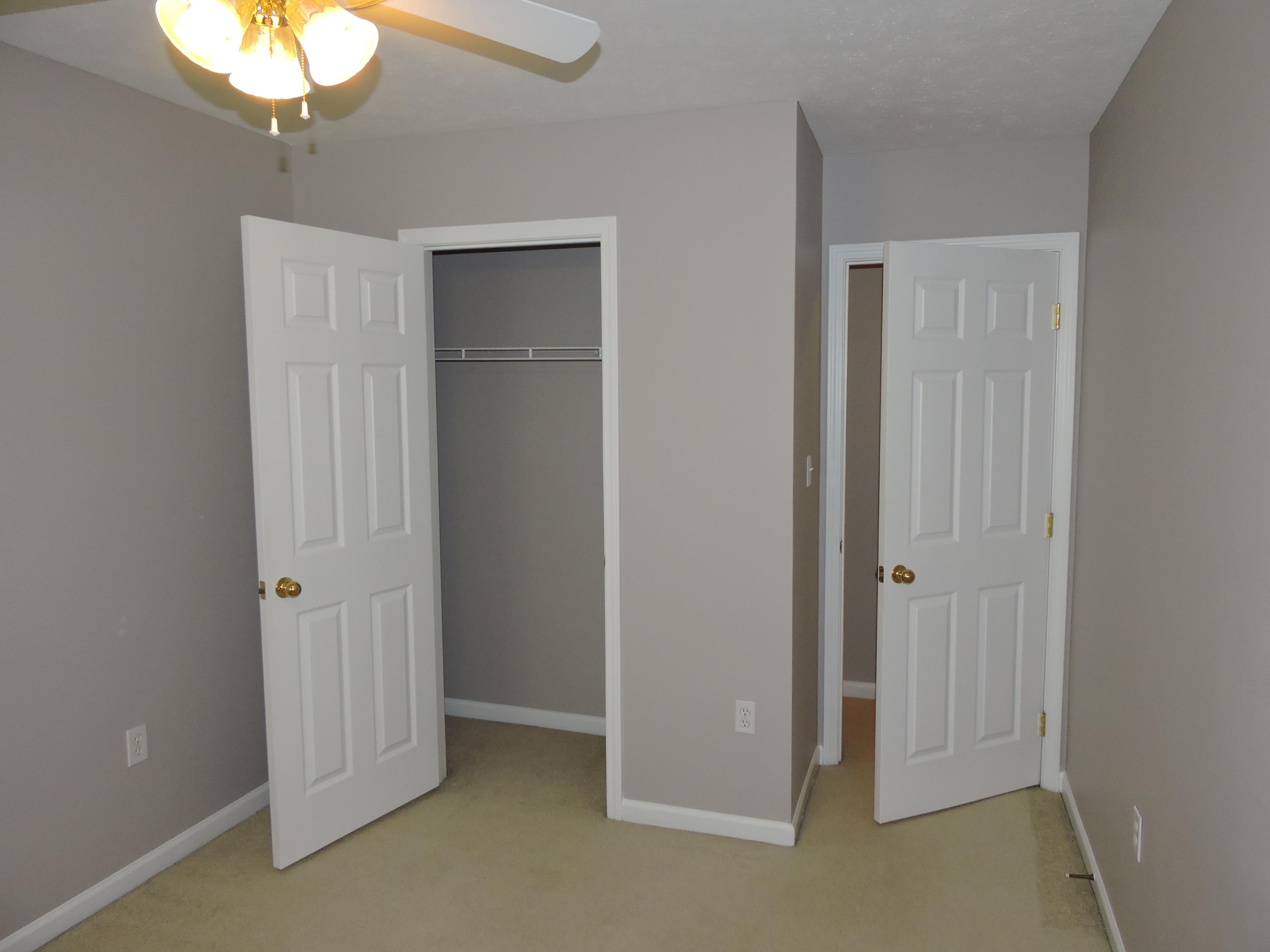 ROLLING PINES - Residential Lease