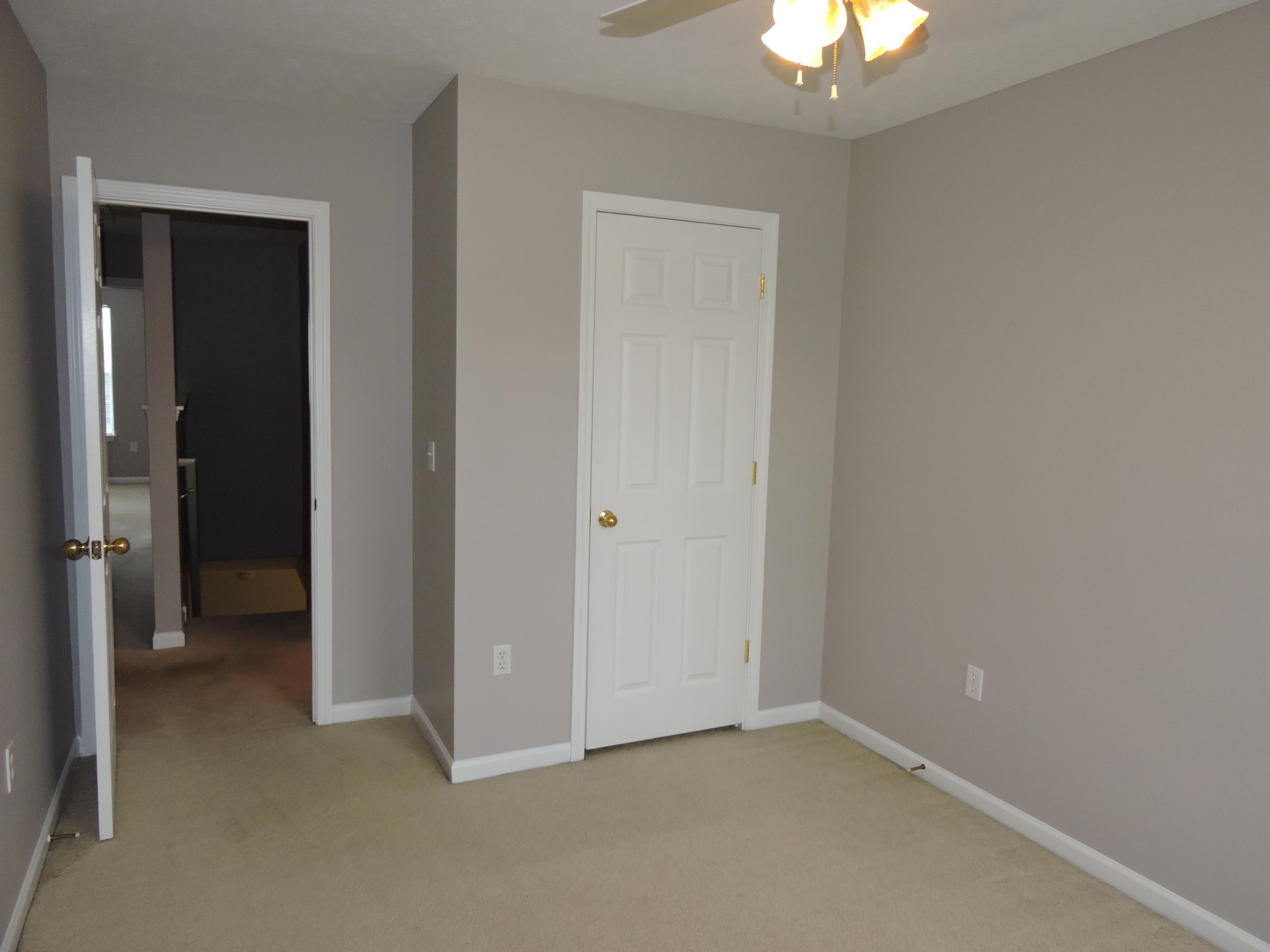 ROLLING PINES - Residential Lease