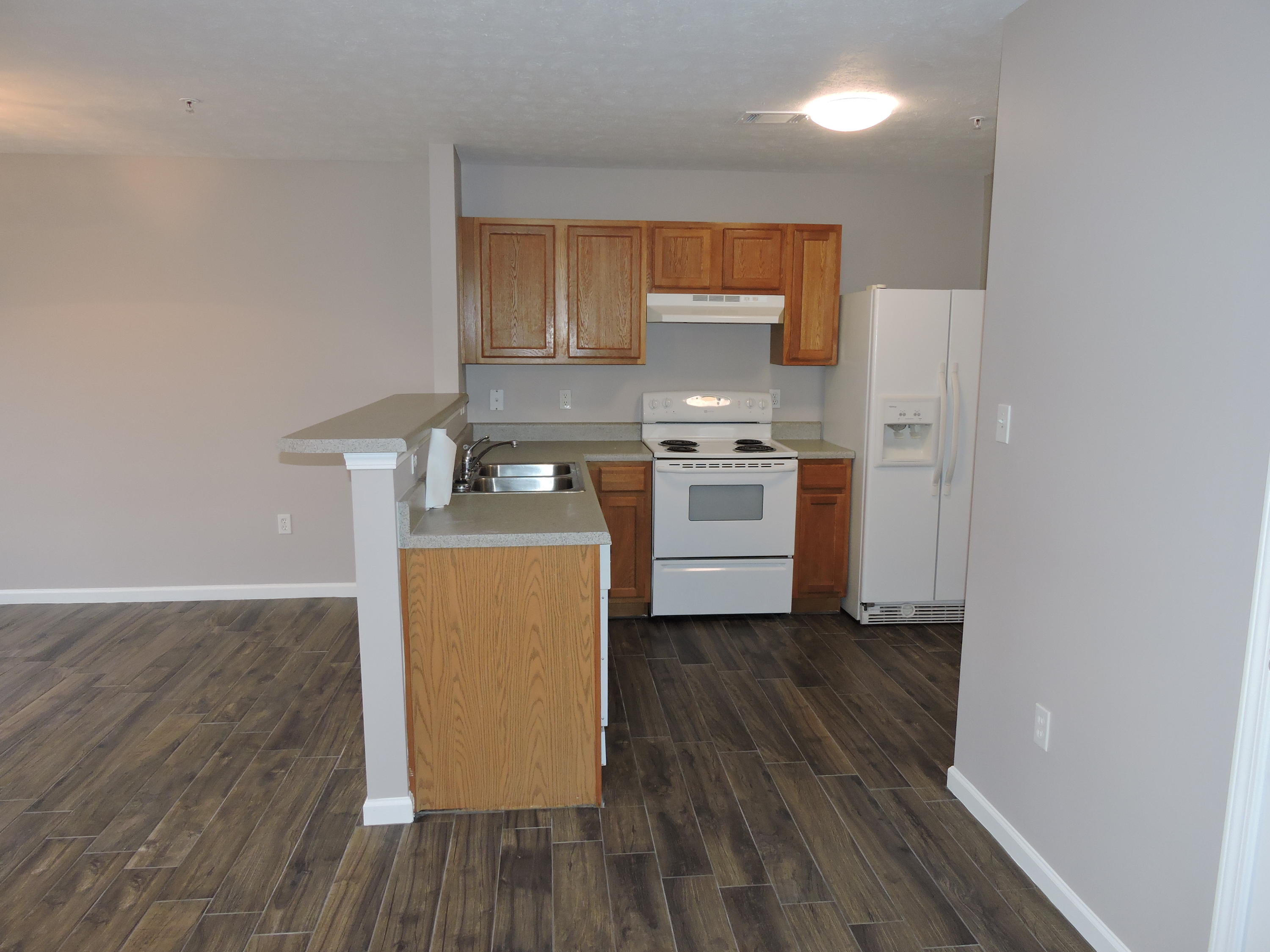 ROLLING PINES - Residential Lease