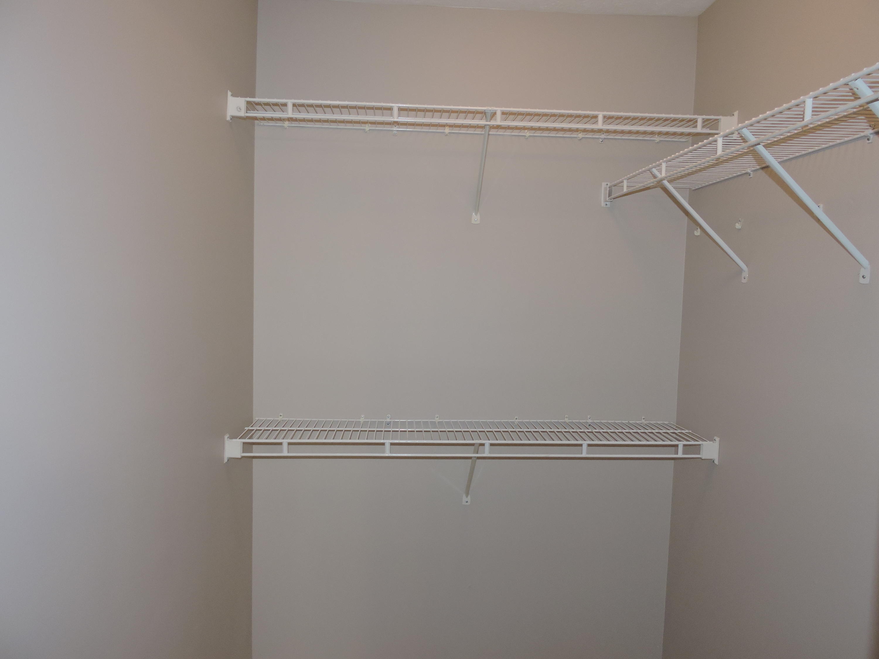 ROLLING PINES - Residential Lease