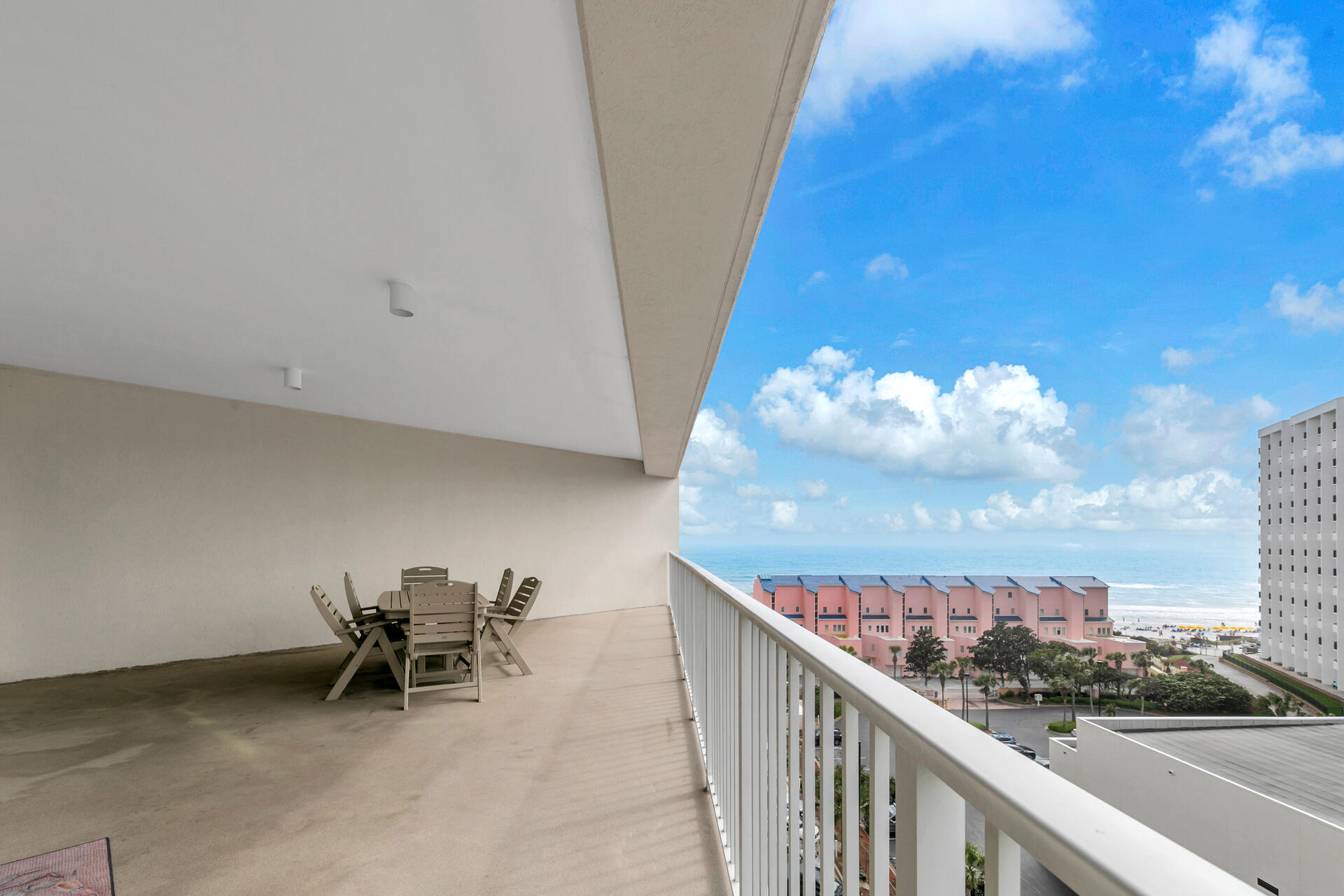TIDES AT TOPS'L - Residential