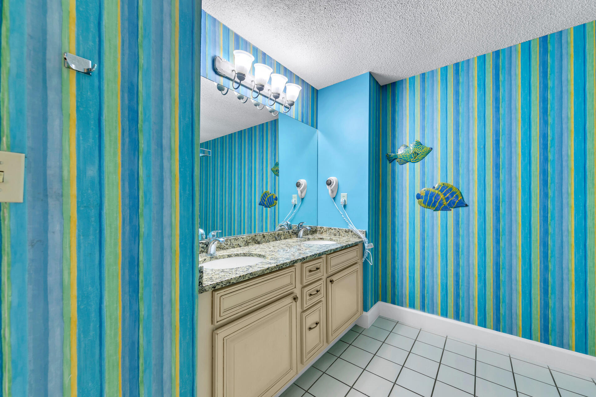 TIDES AT TOPS'L - Residential