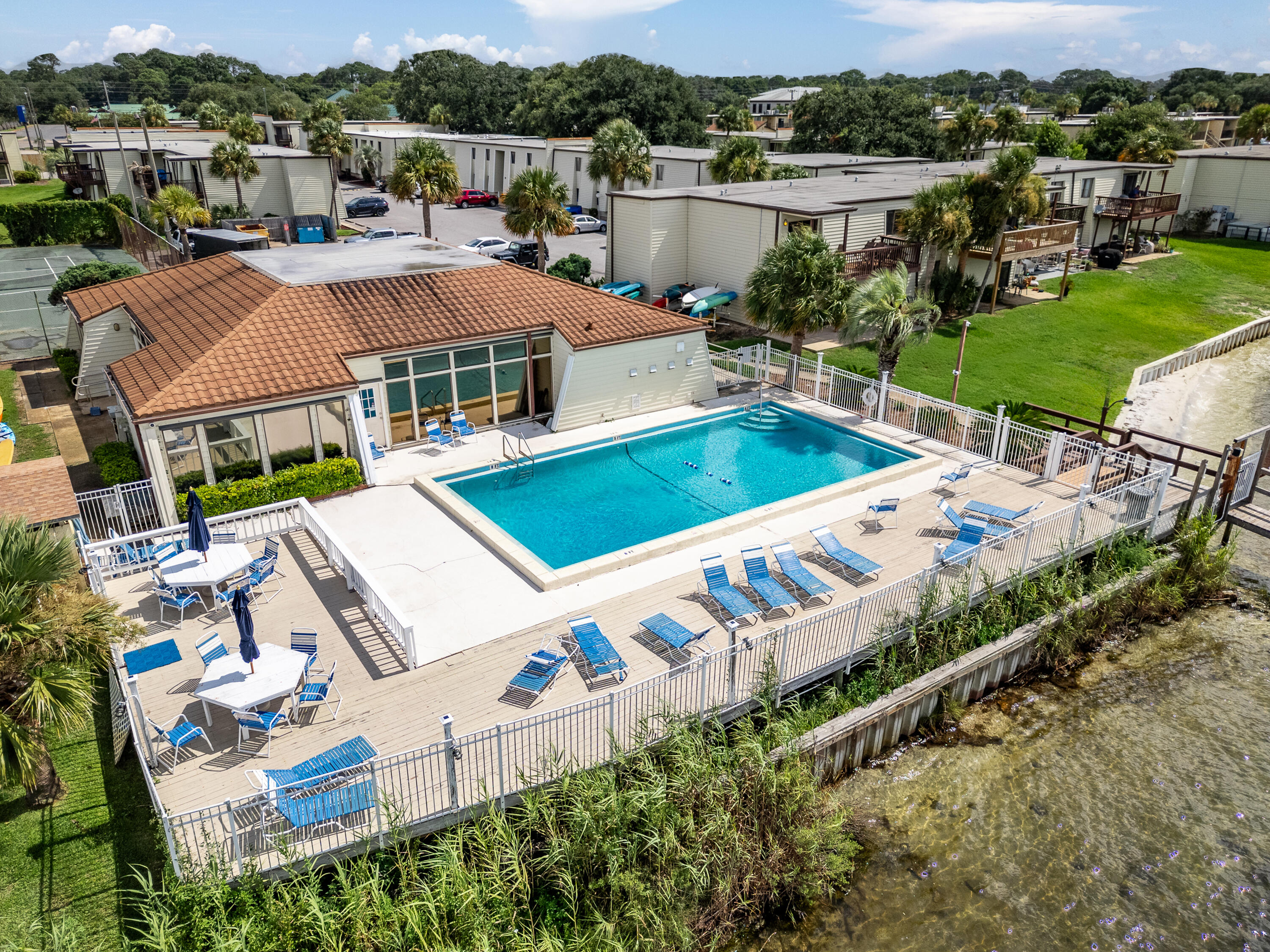 FOUNTAINHEAD CONDO - Residential