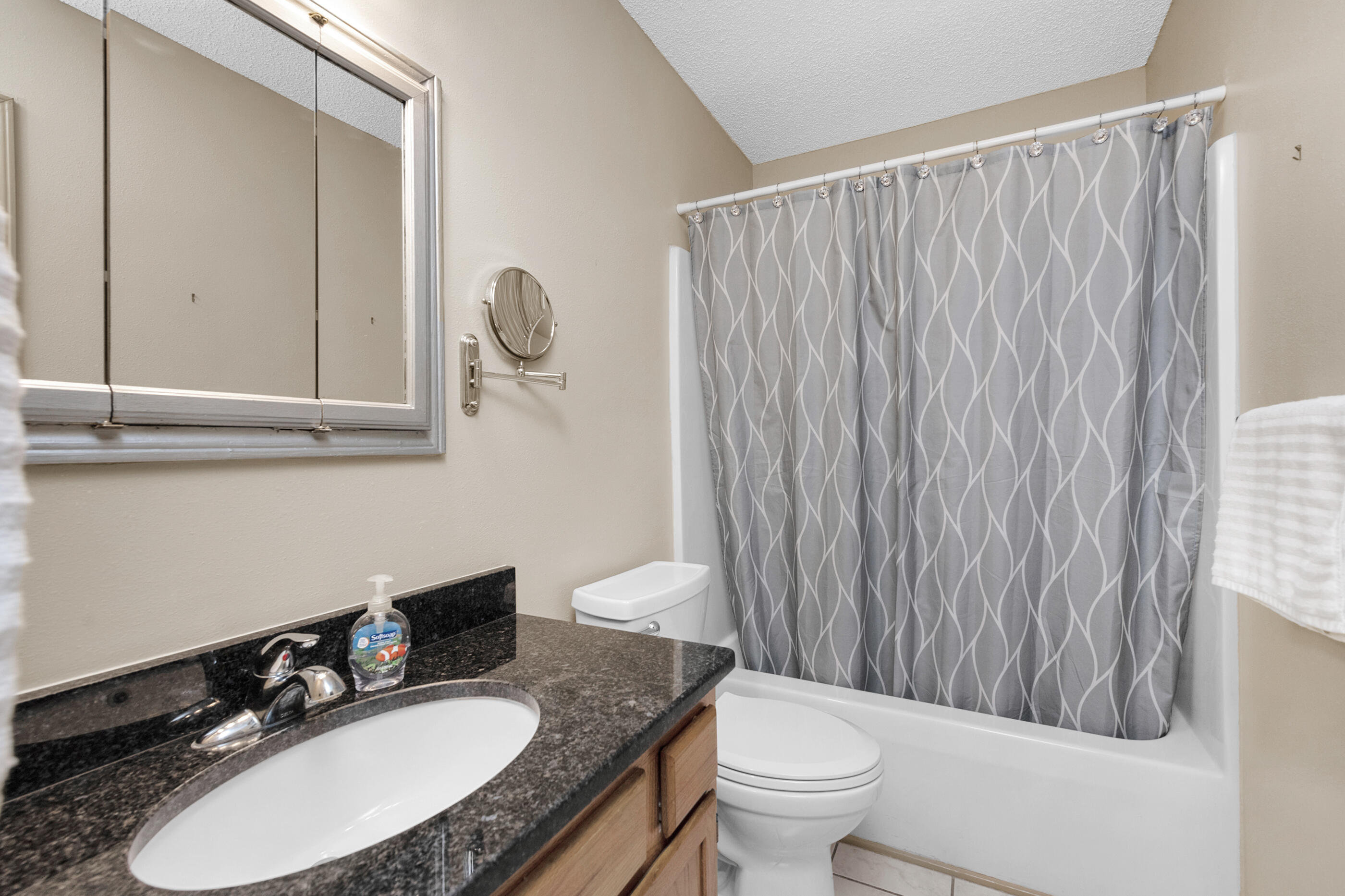 FOREST OAKS PH 1 - Residential