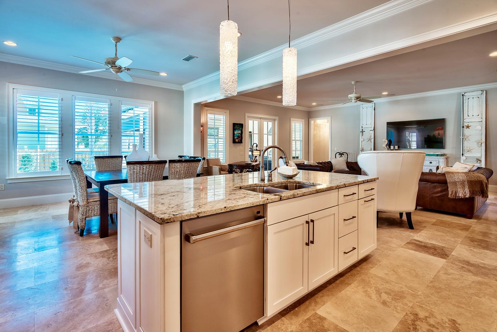 BAYTOWNE AVE EAST - Residential