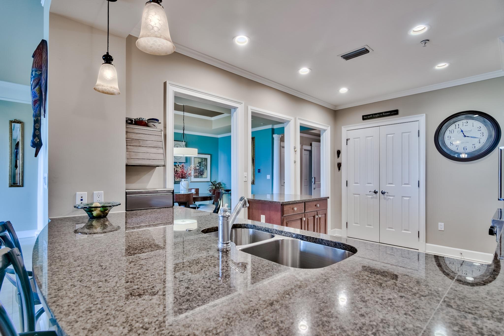 ONE WATER PLACE - Residential