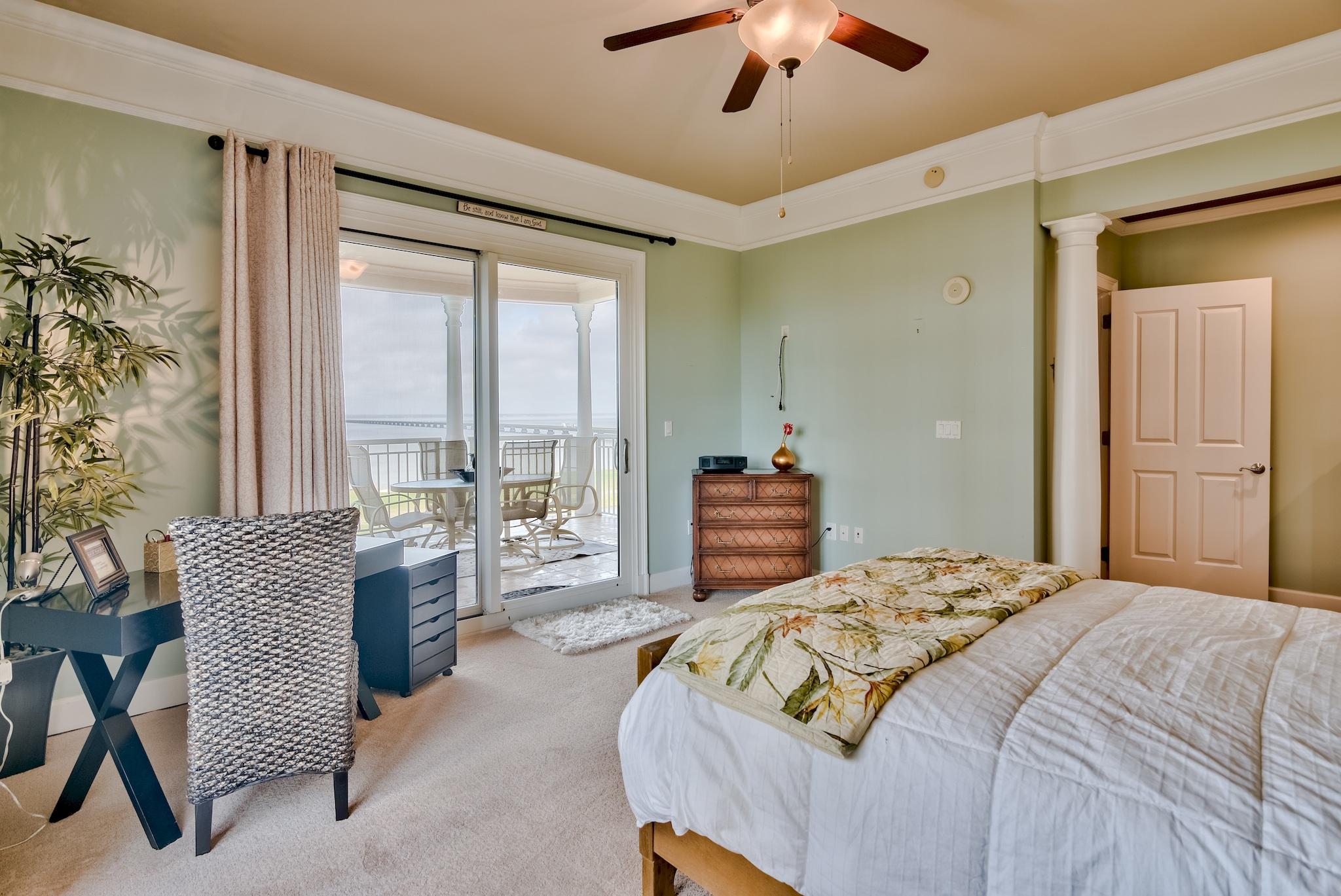 ONE WATER PLACE - Residential