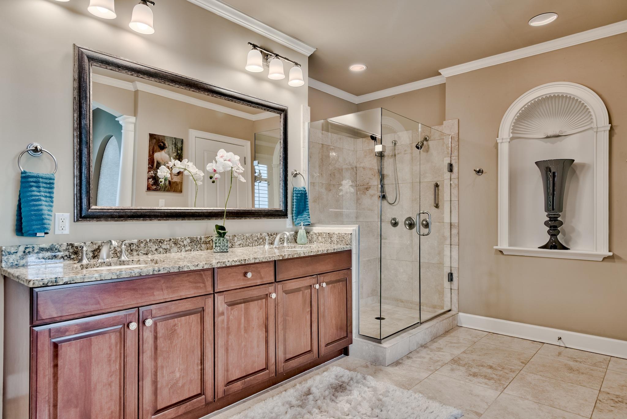 ONE WATER PLACE - Residential