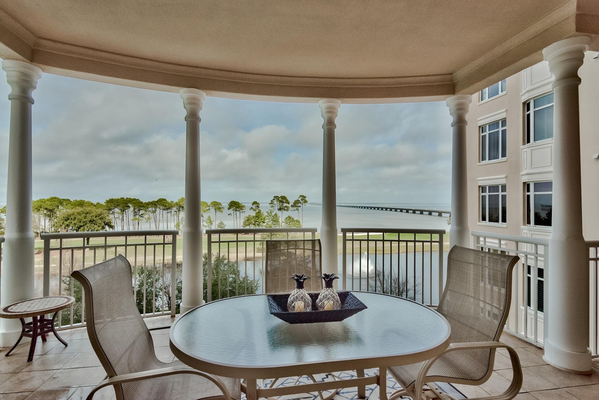 ONE WATER PLACE - Residential