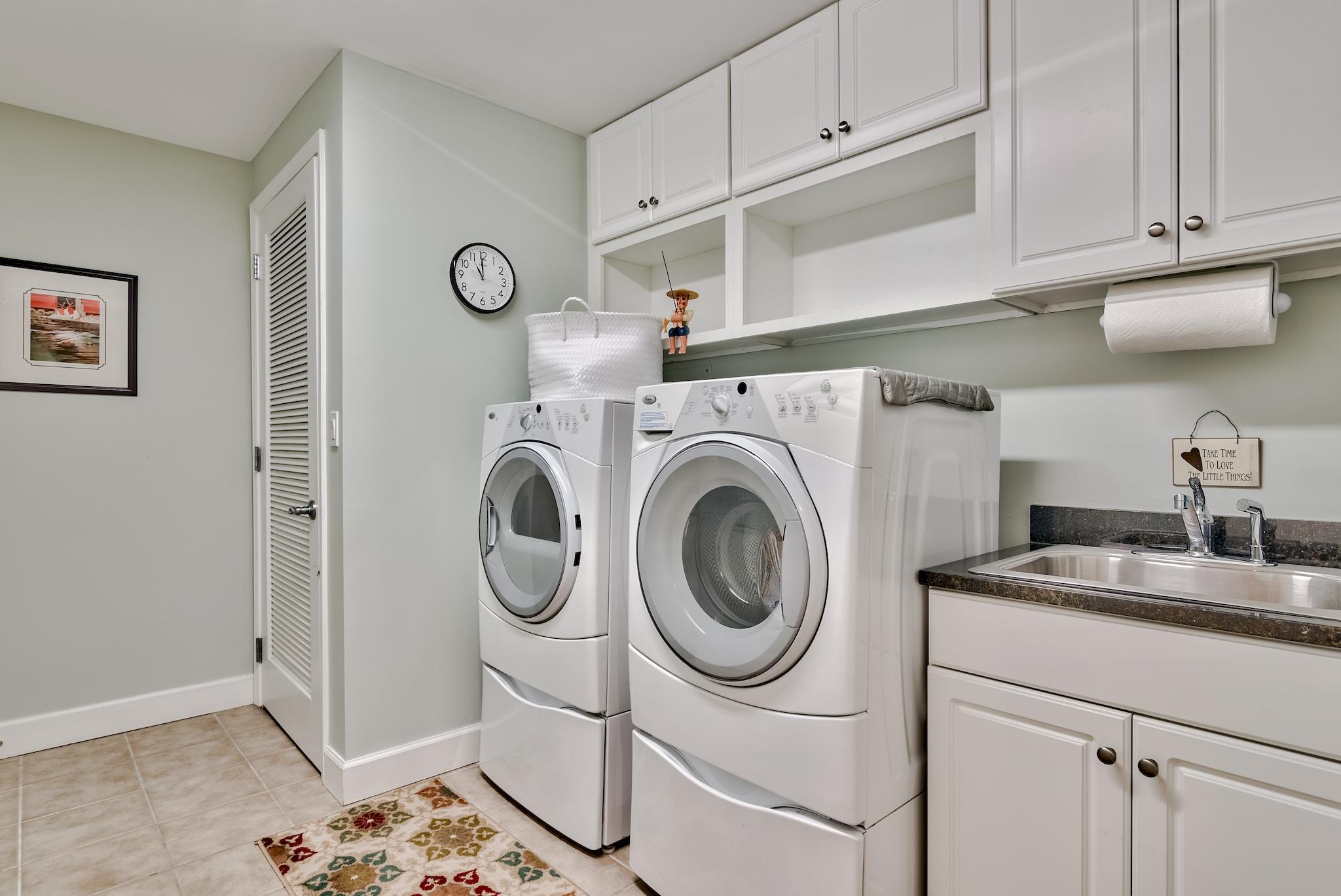 ONE WATER PLACE - Residential