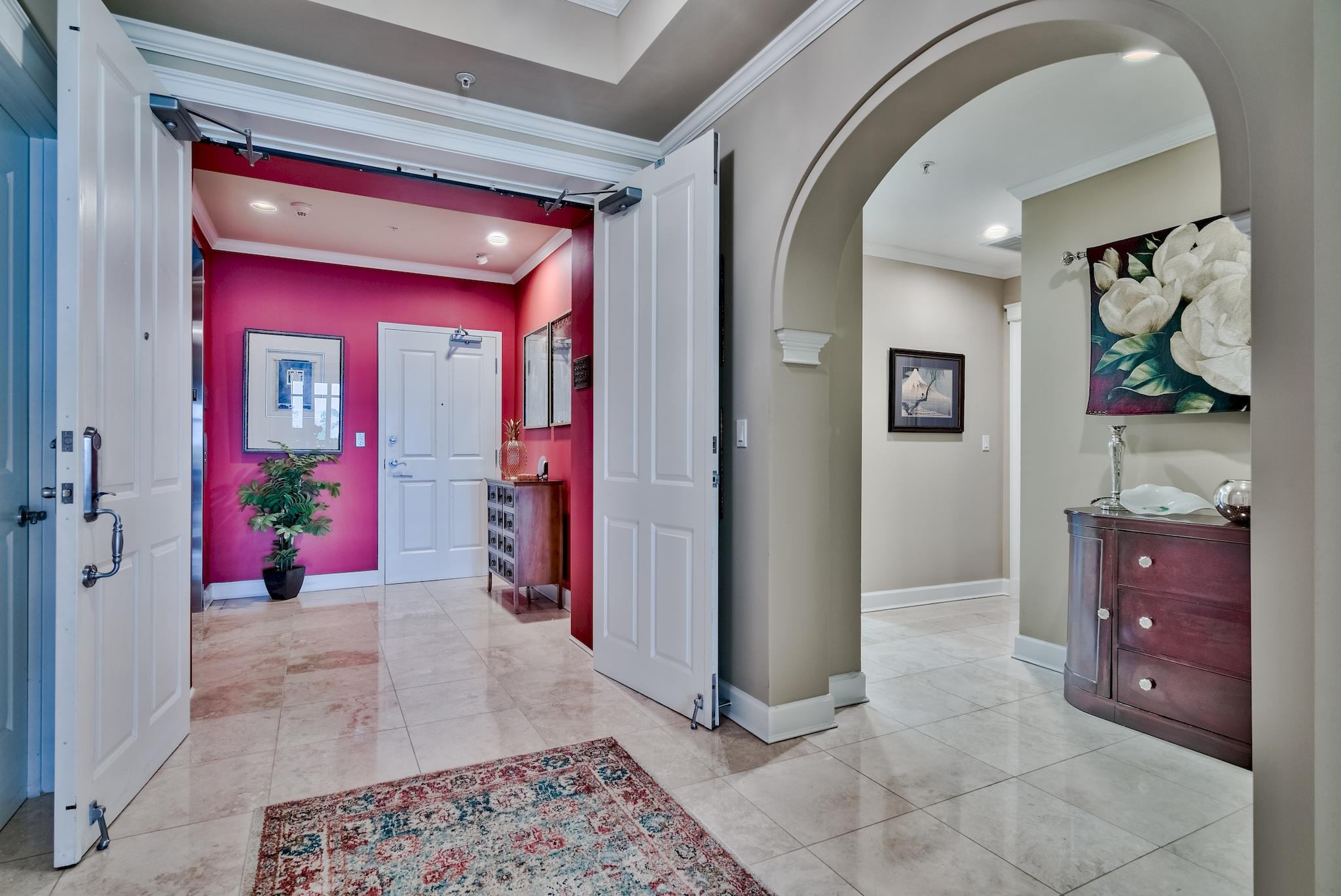 ONE WATER PLACE - Residential