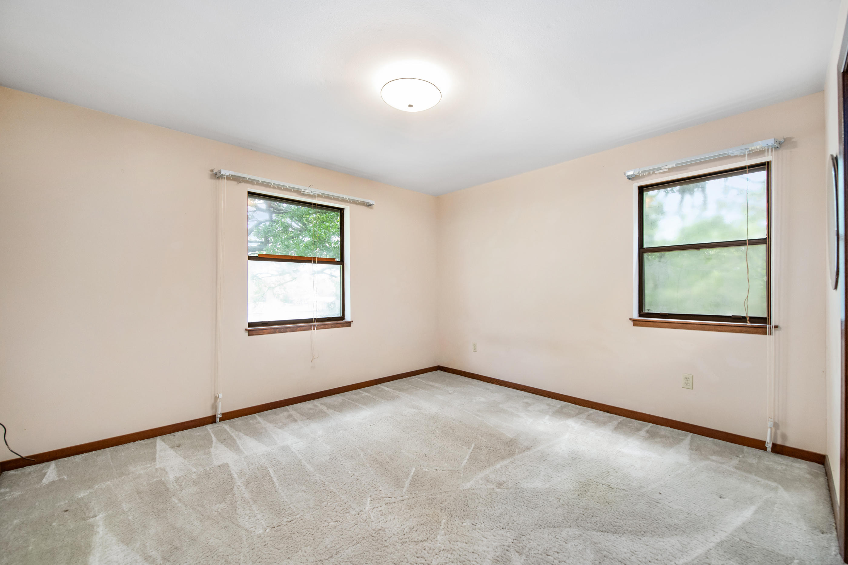 BAYOU WOODS 4TH ADDN LOT 9 - Residential