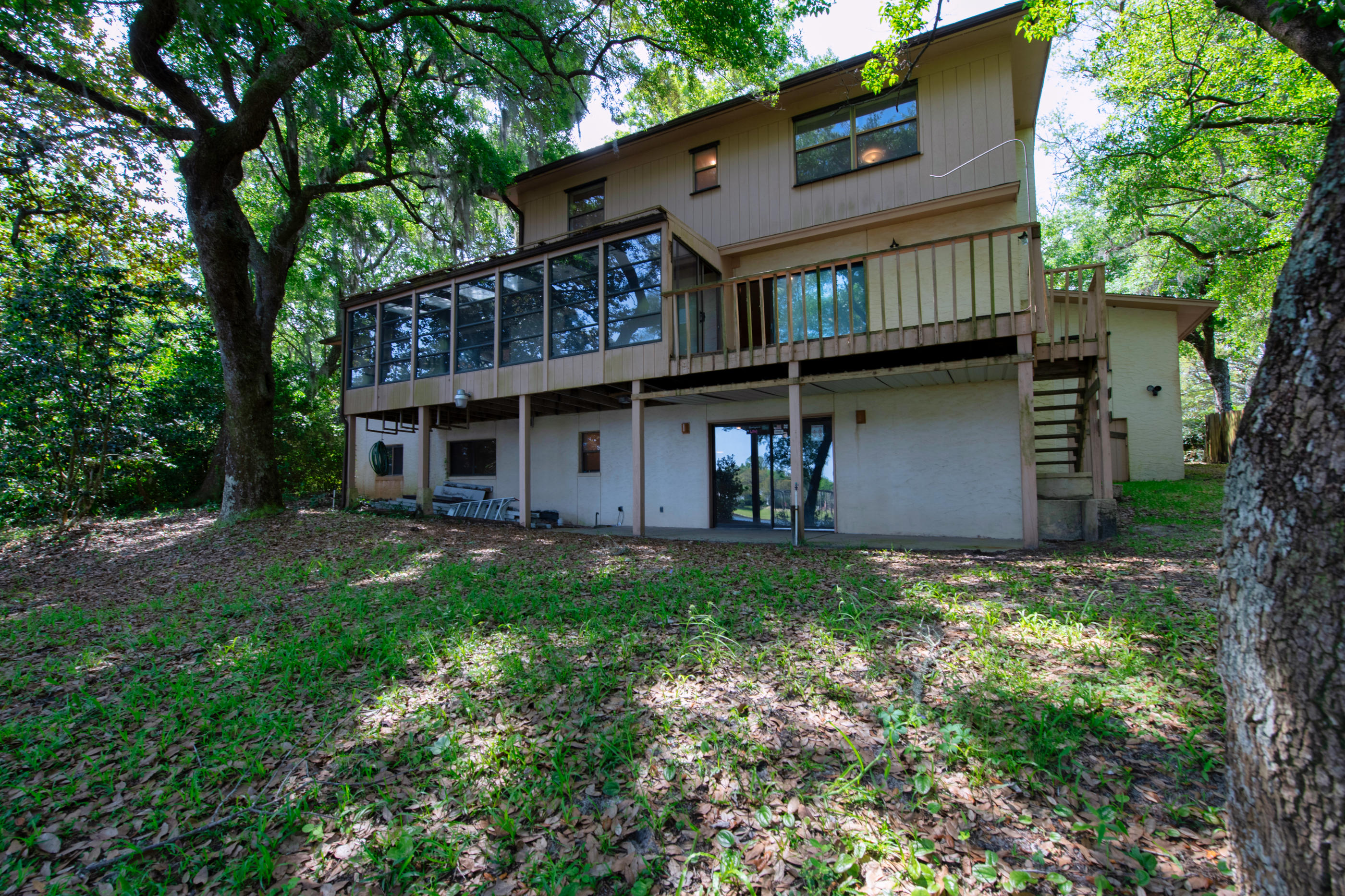 BAYOU WOODS 4TH ADDN LOT 9 - Residential