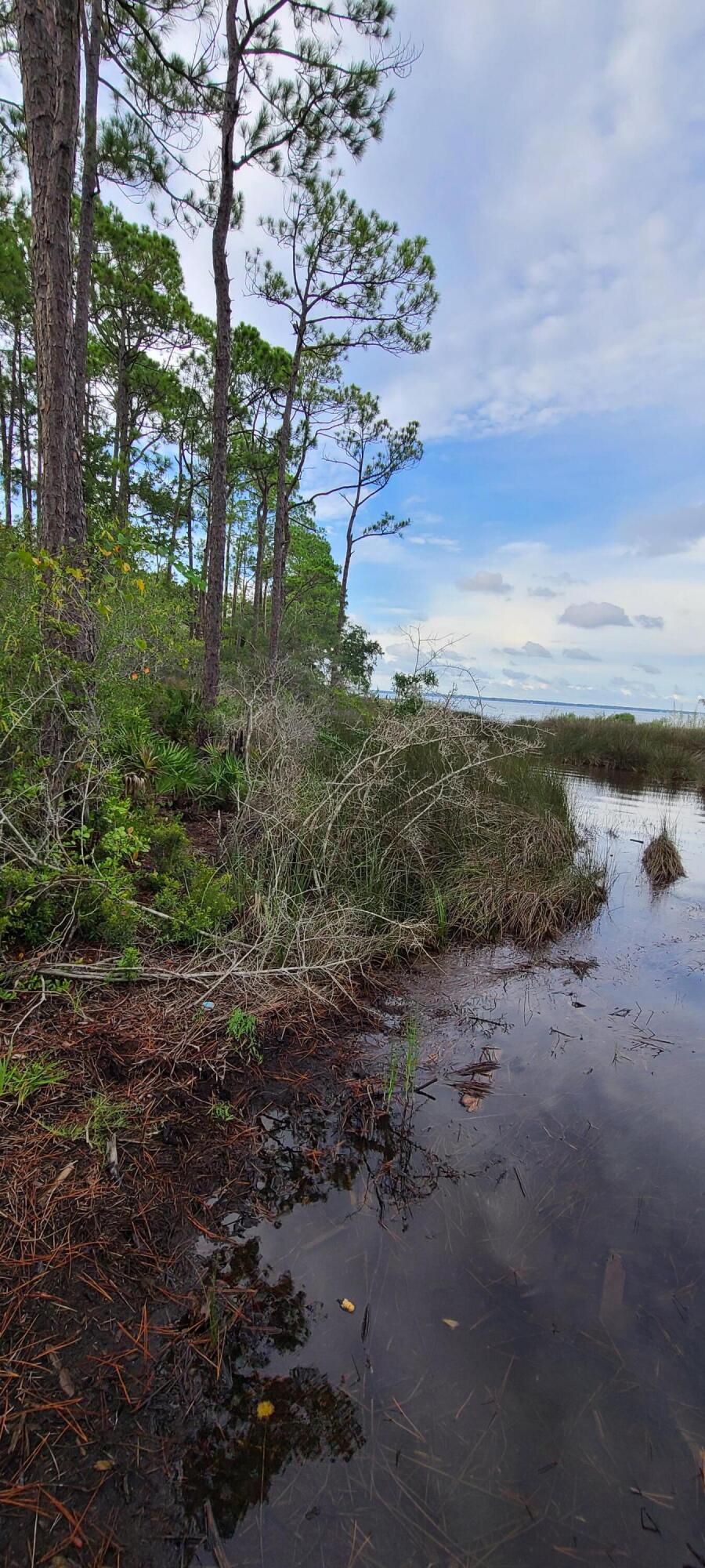 EDEN BAY ESTATES - Land