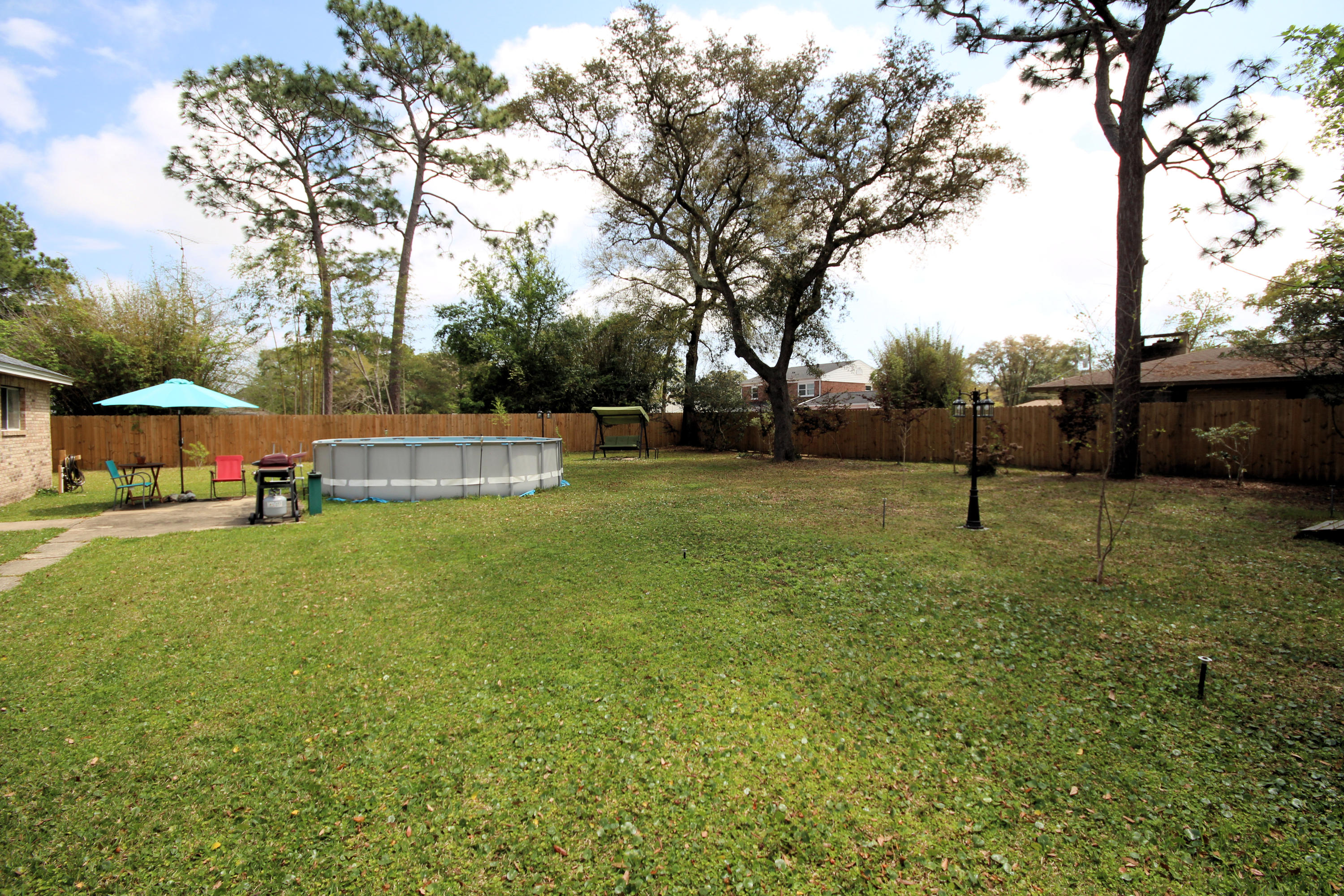 BAYOU POQUITO - Residential