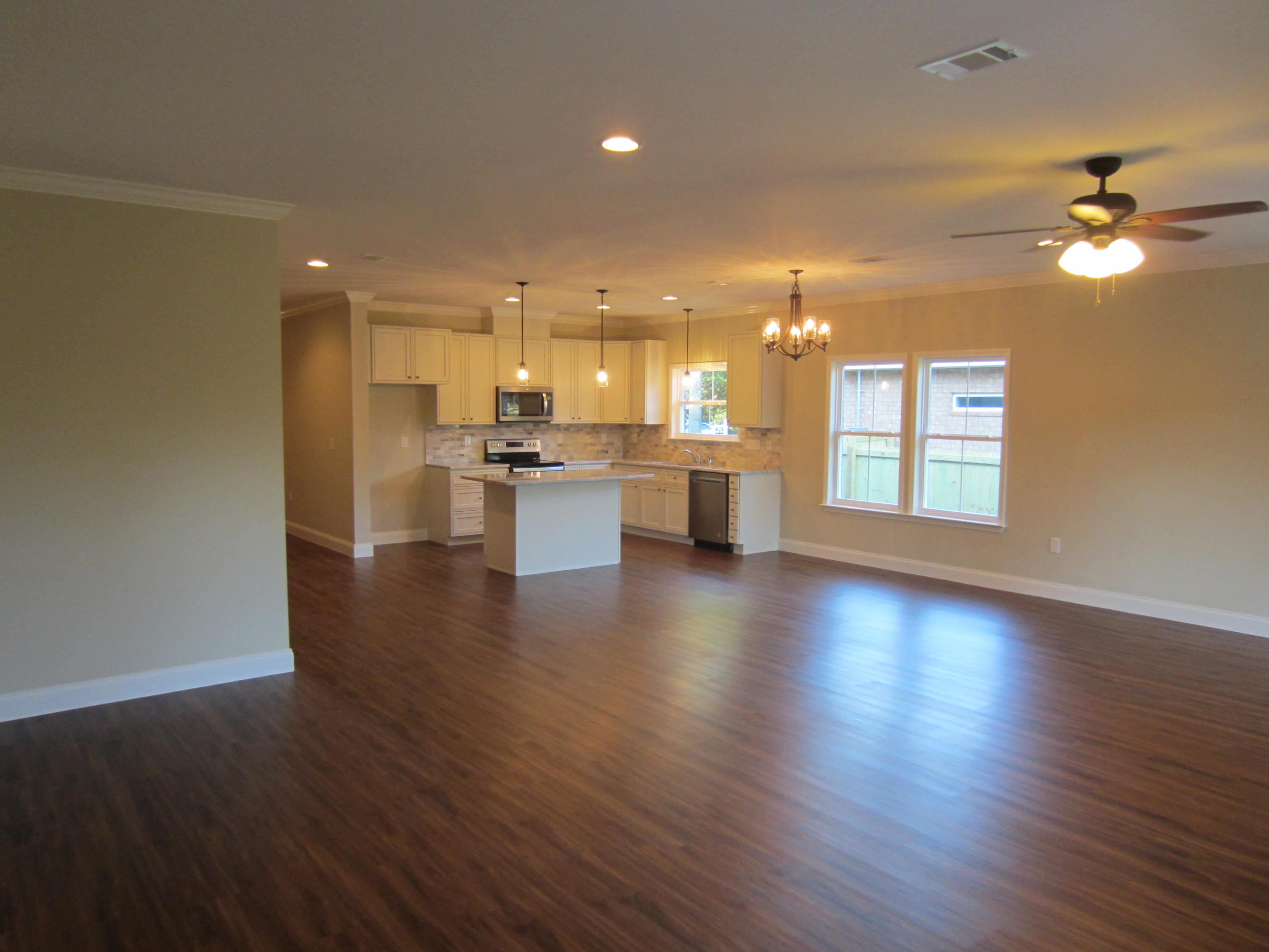 BAYWOOD ESTATES - Residential