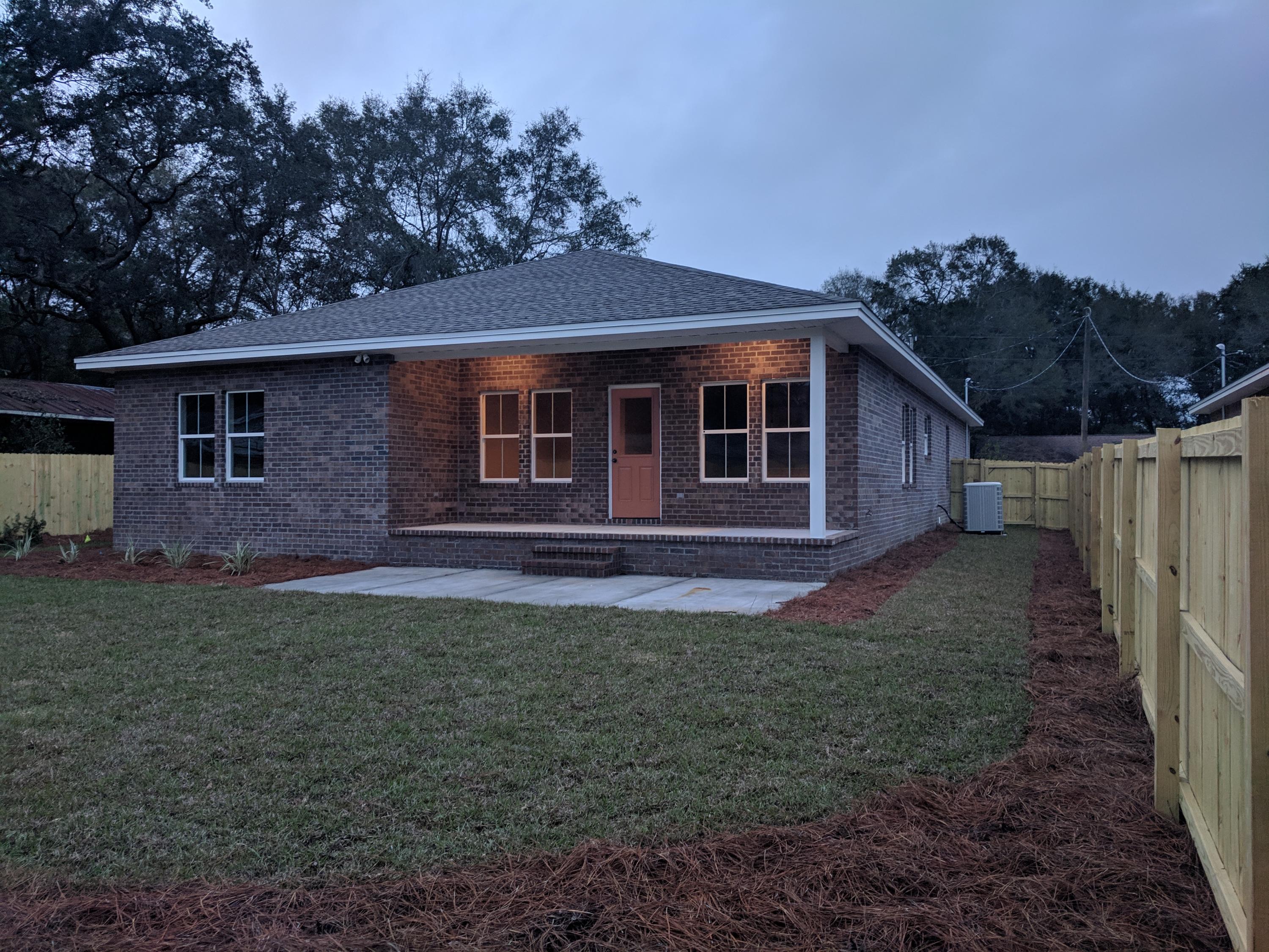 BAYWOOD ESTATES - Residential