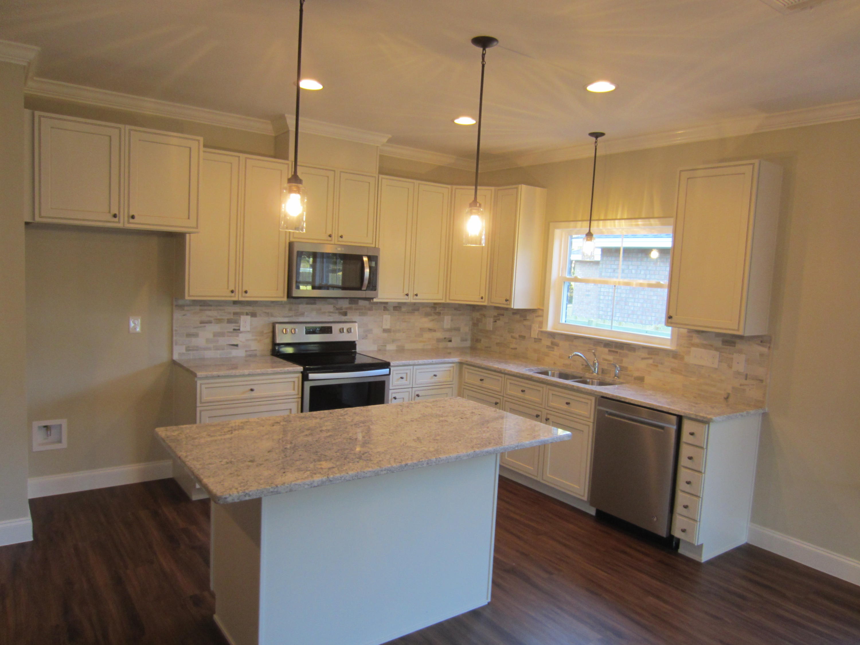 BAYWOOD ESTATES - Residential