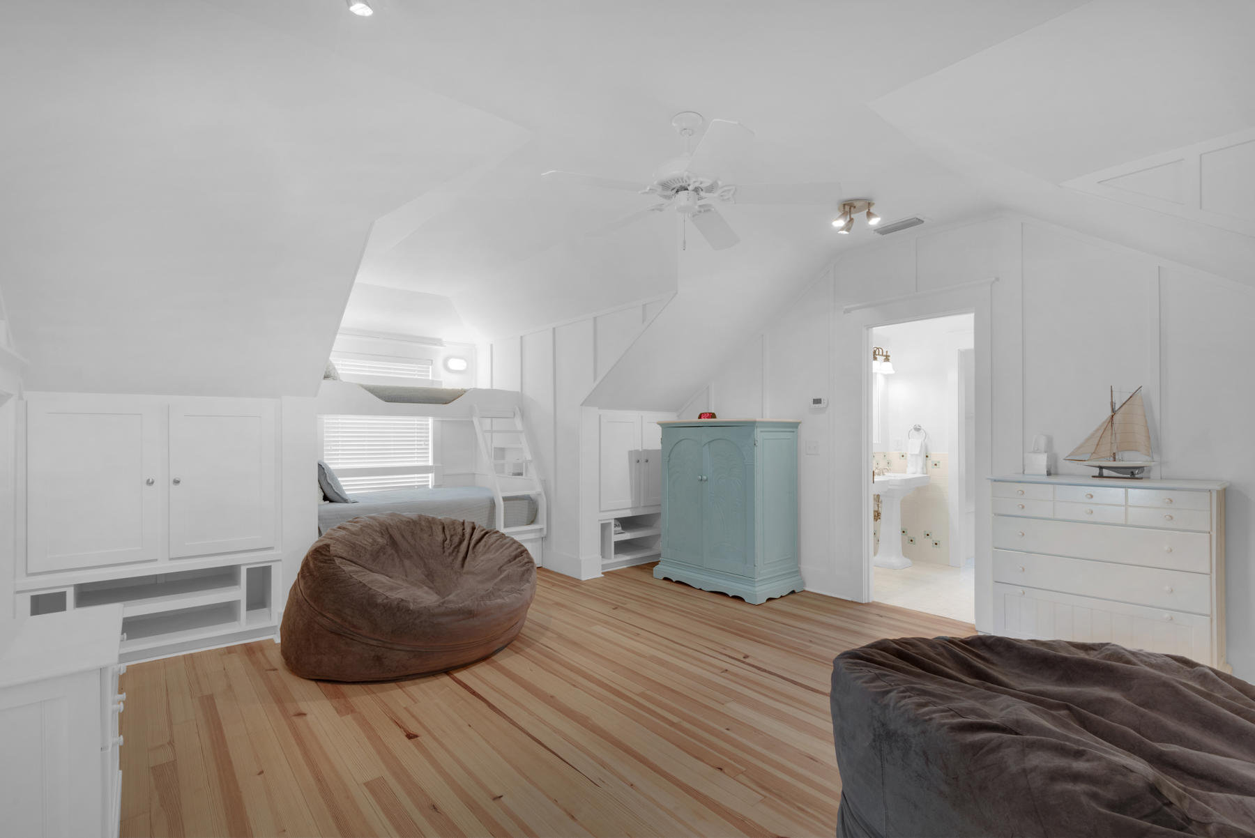 WATERCOLOR - Residential