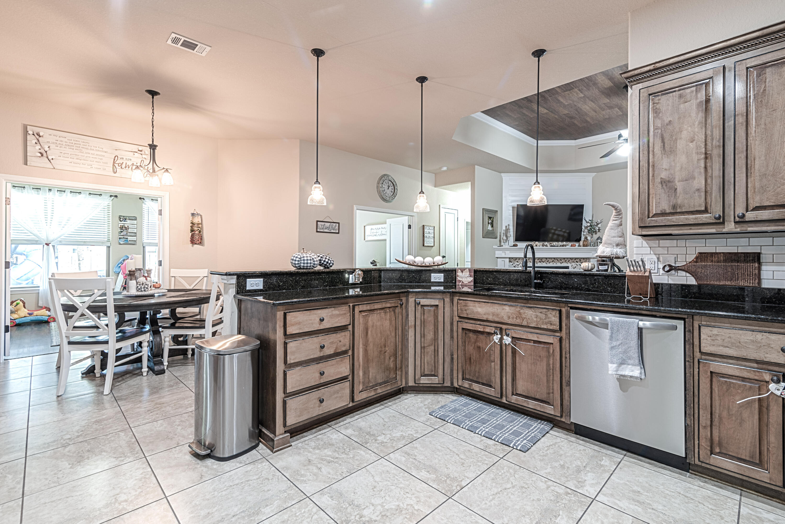 C-VIEW SOUTH  HOMEWOOD ESTATE - Residential