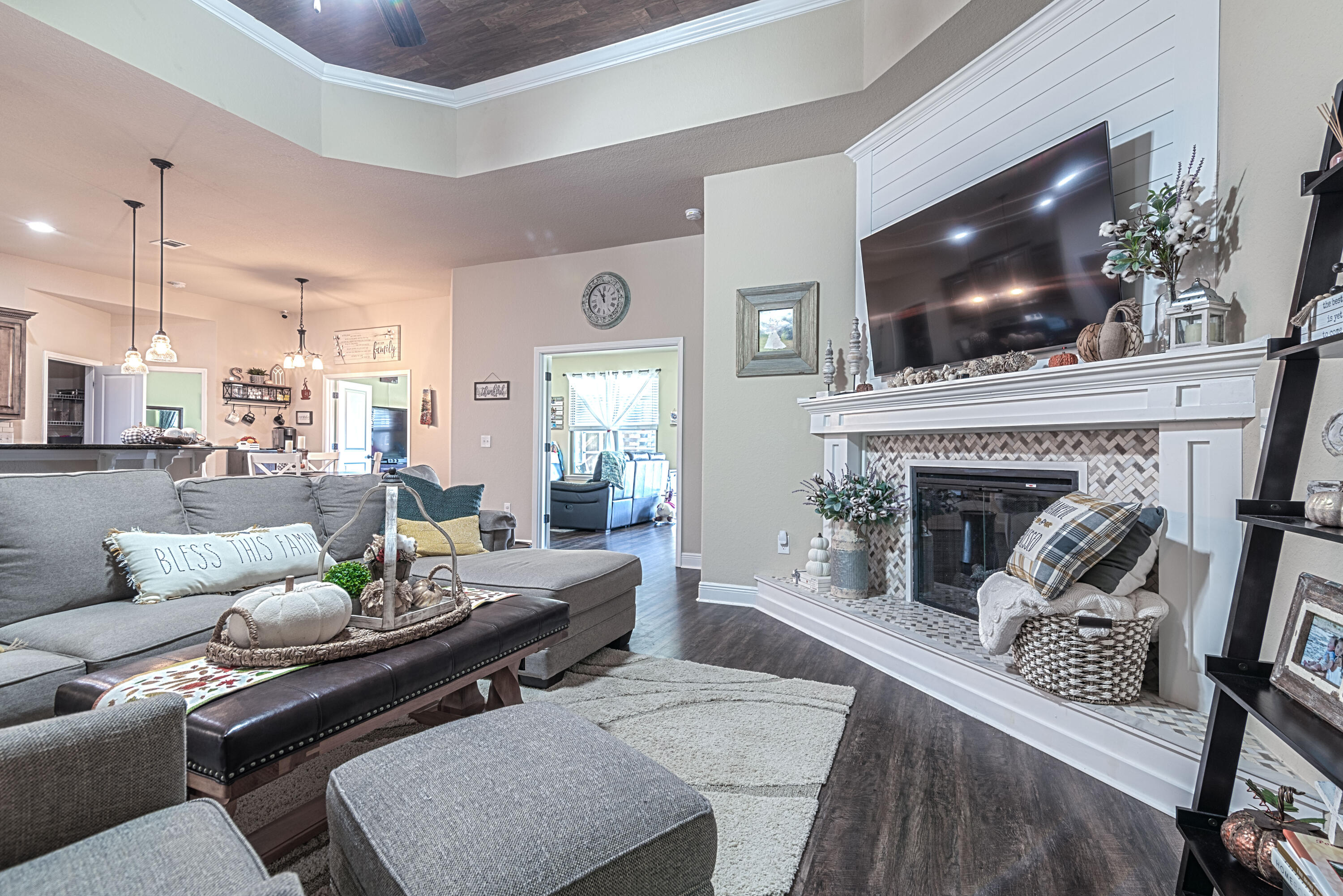 C-VIEW SOUTH  HOMEWOOD ESTATE - Residential