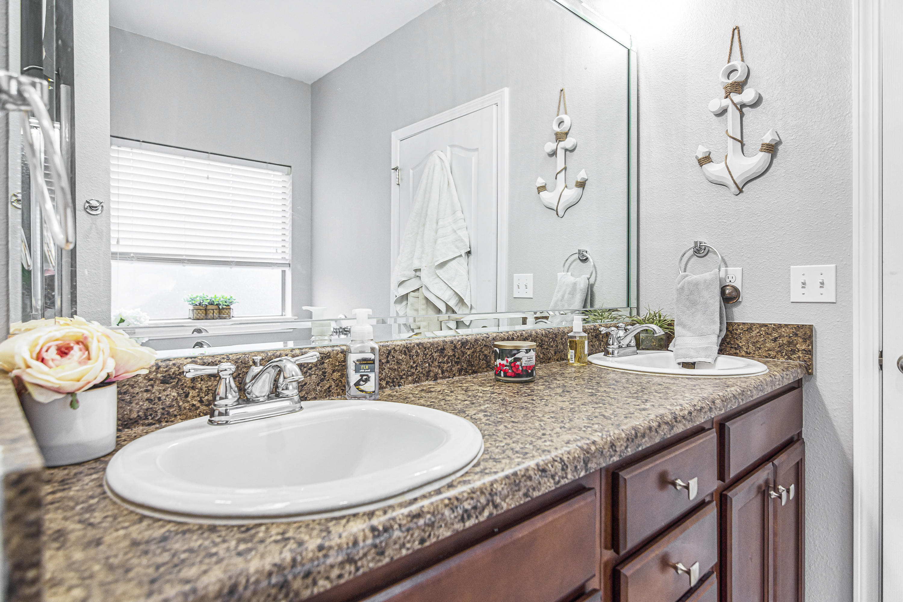 ROLLING RIDGE - Residential