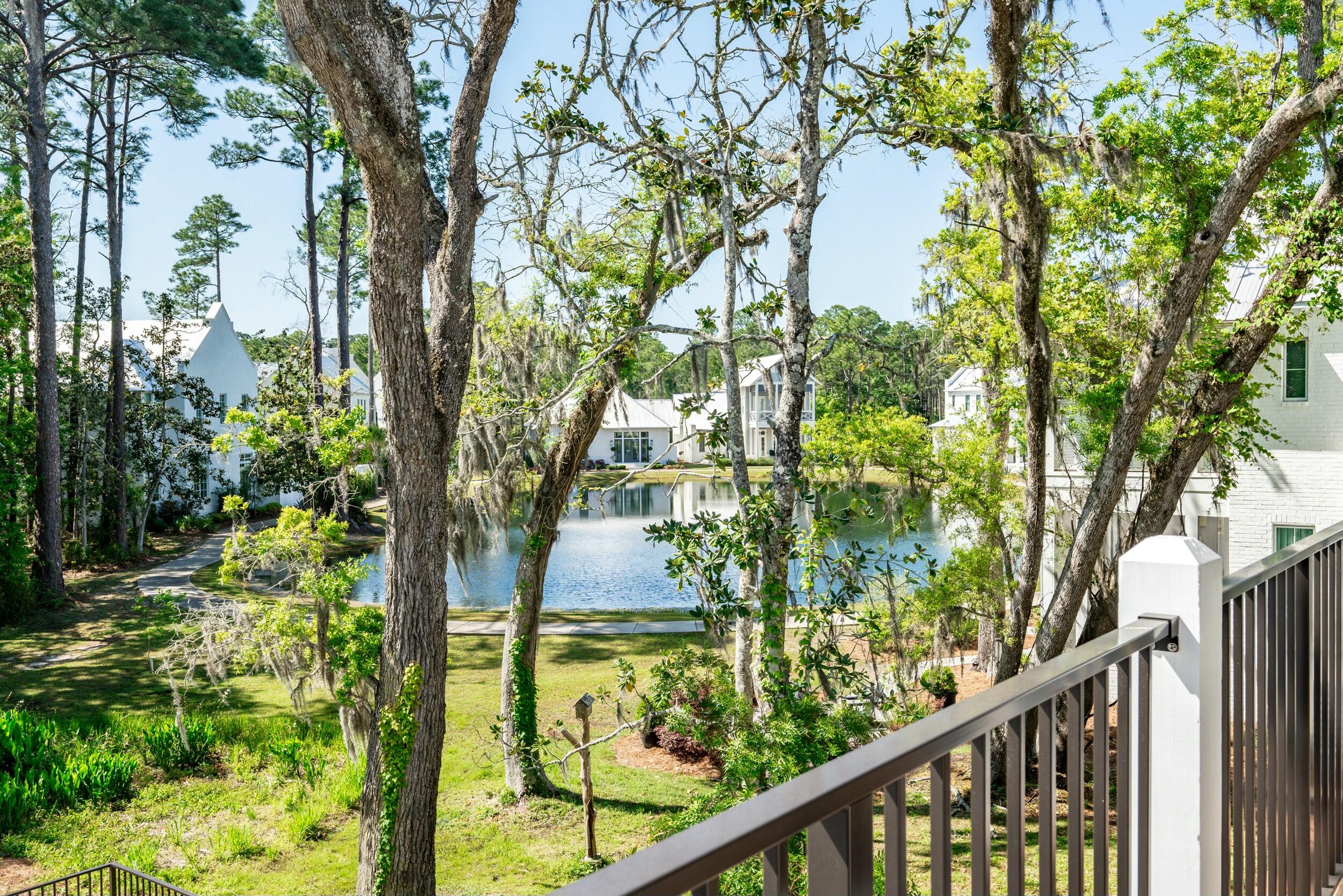 CHURCHILL OAKS - Residential
