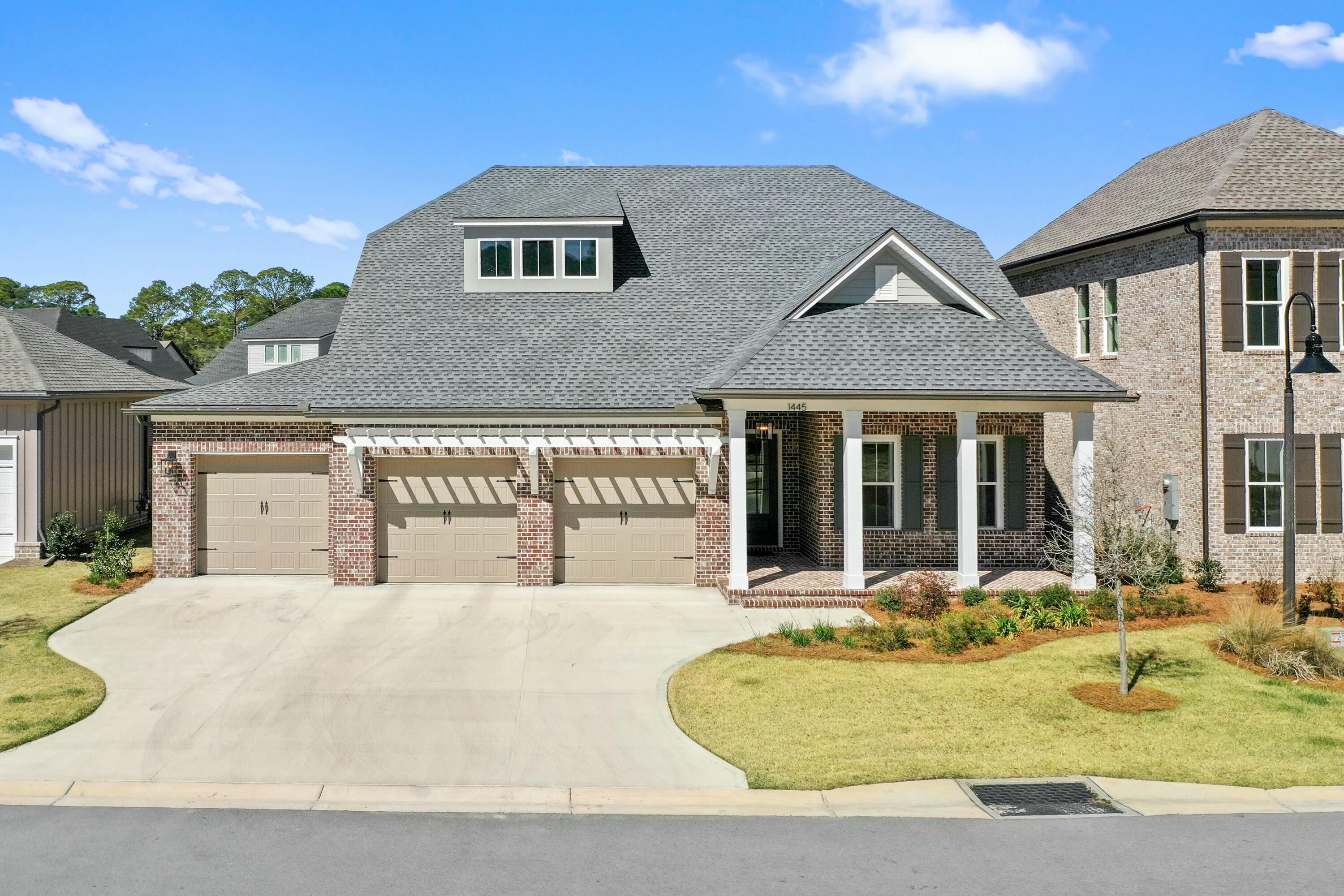 ADDIES PLACE - Residential