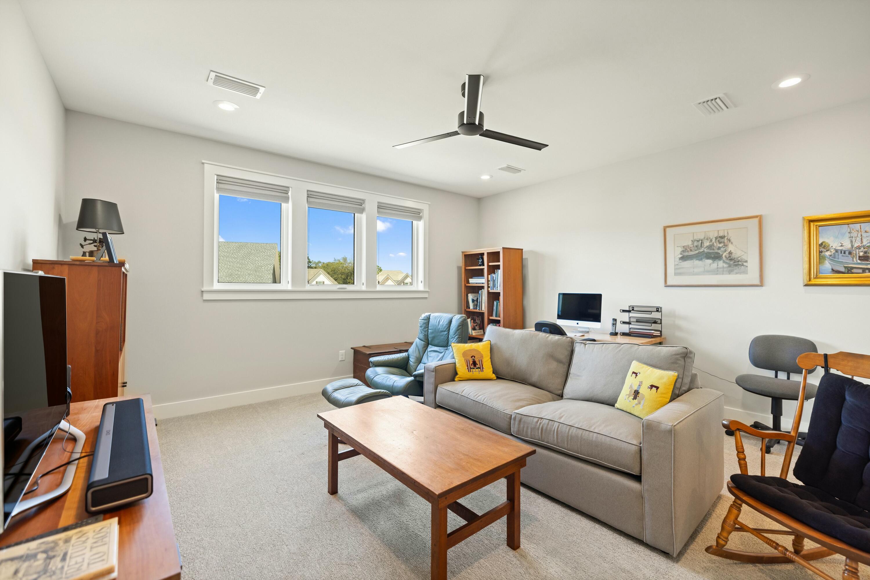ADDIES PLACE - Residential