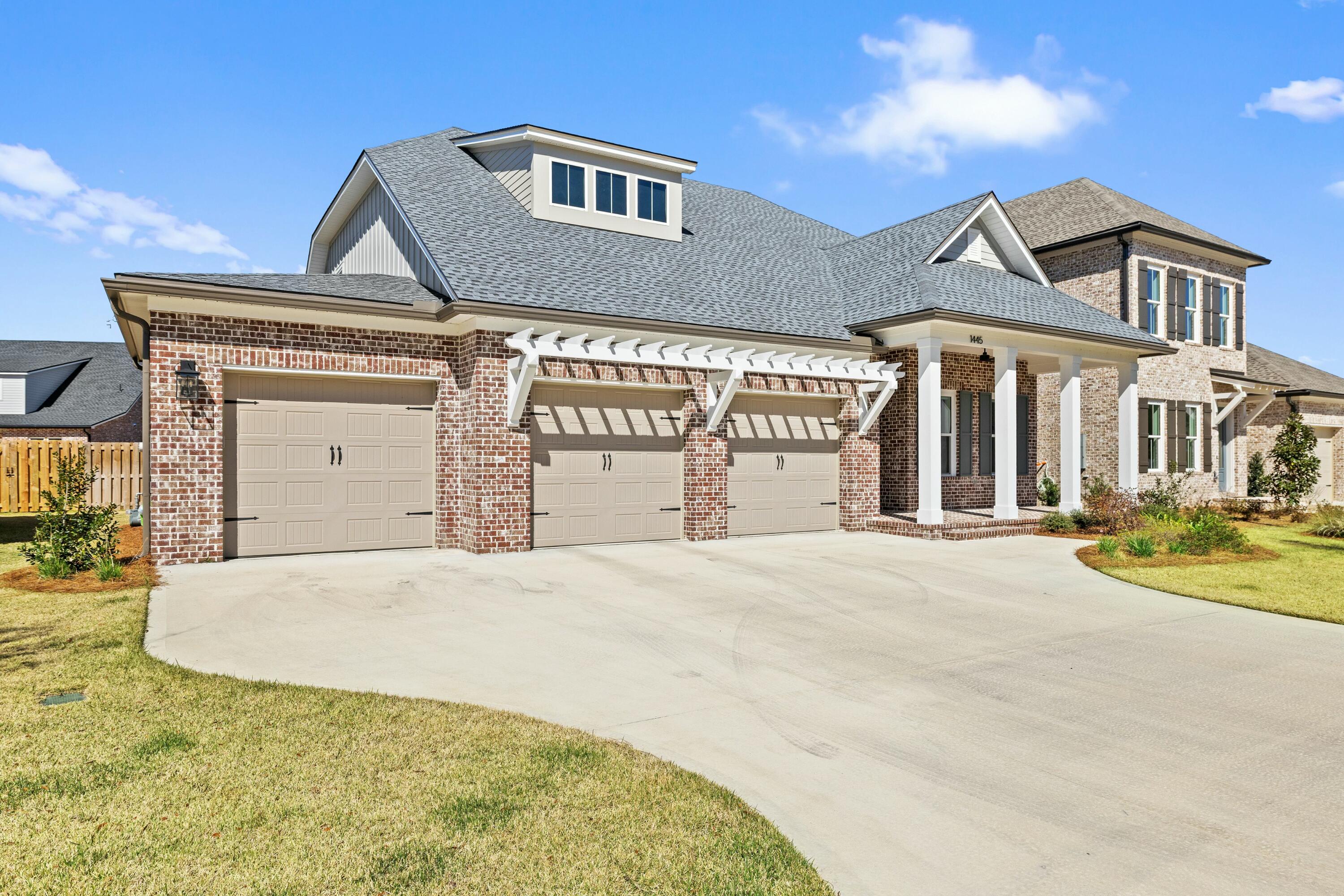 ADDIES PLACE - Residential