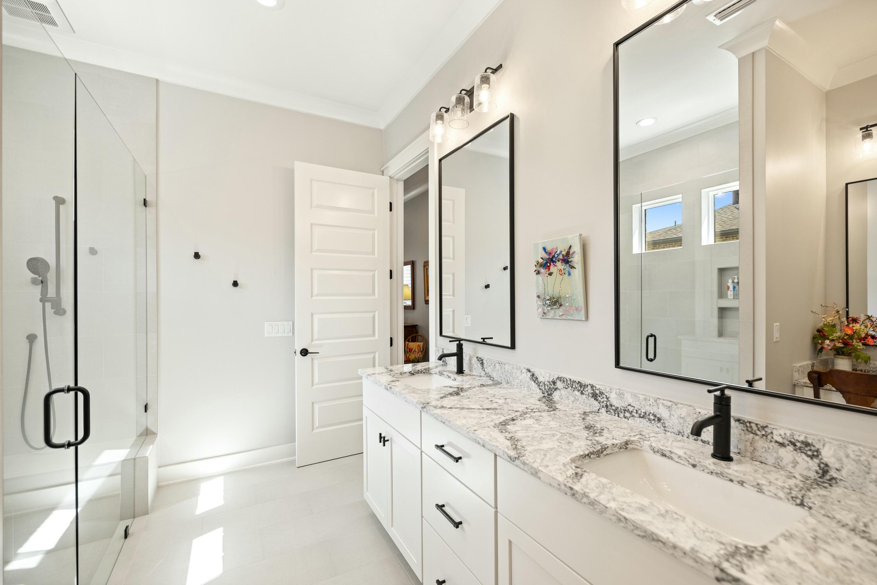 ADDIES PLACE - Residential