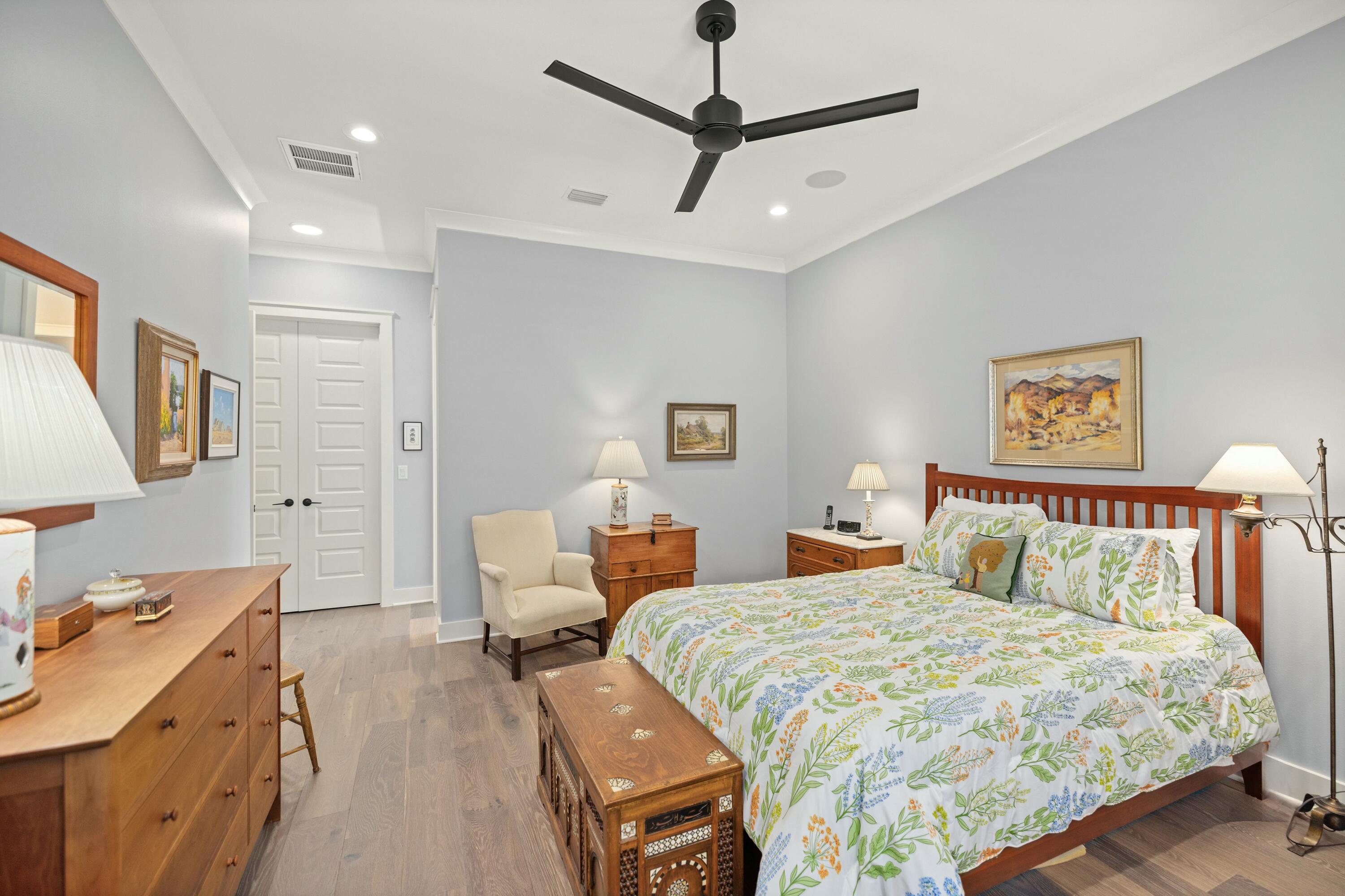 ADDIES PLACE - Residential