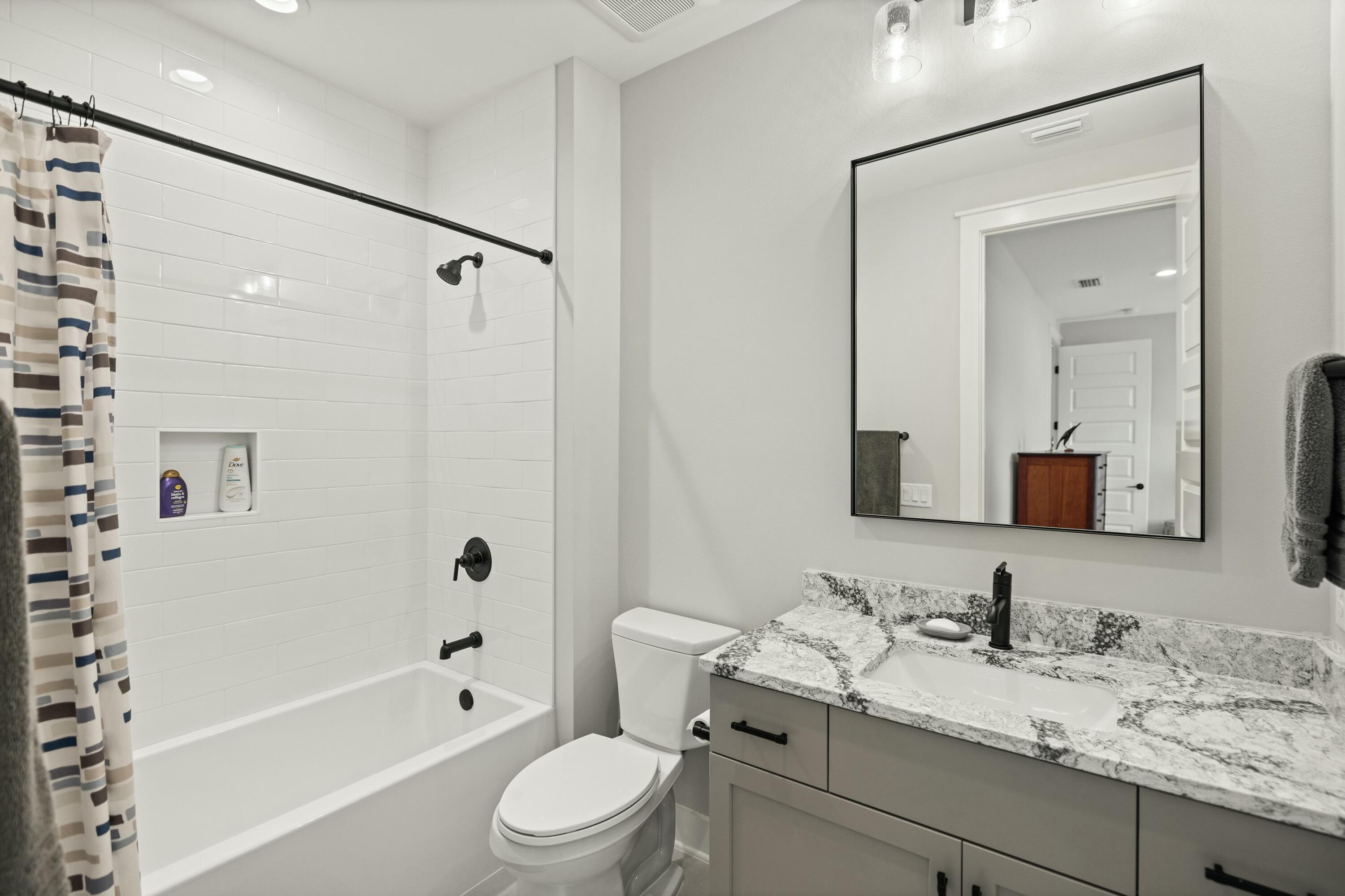 ADDIES PLACE - Residential