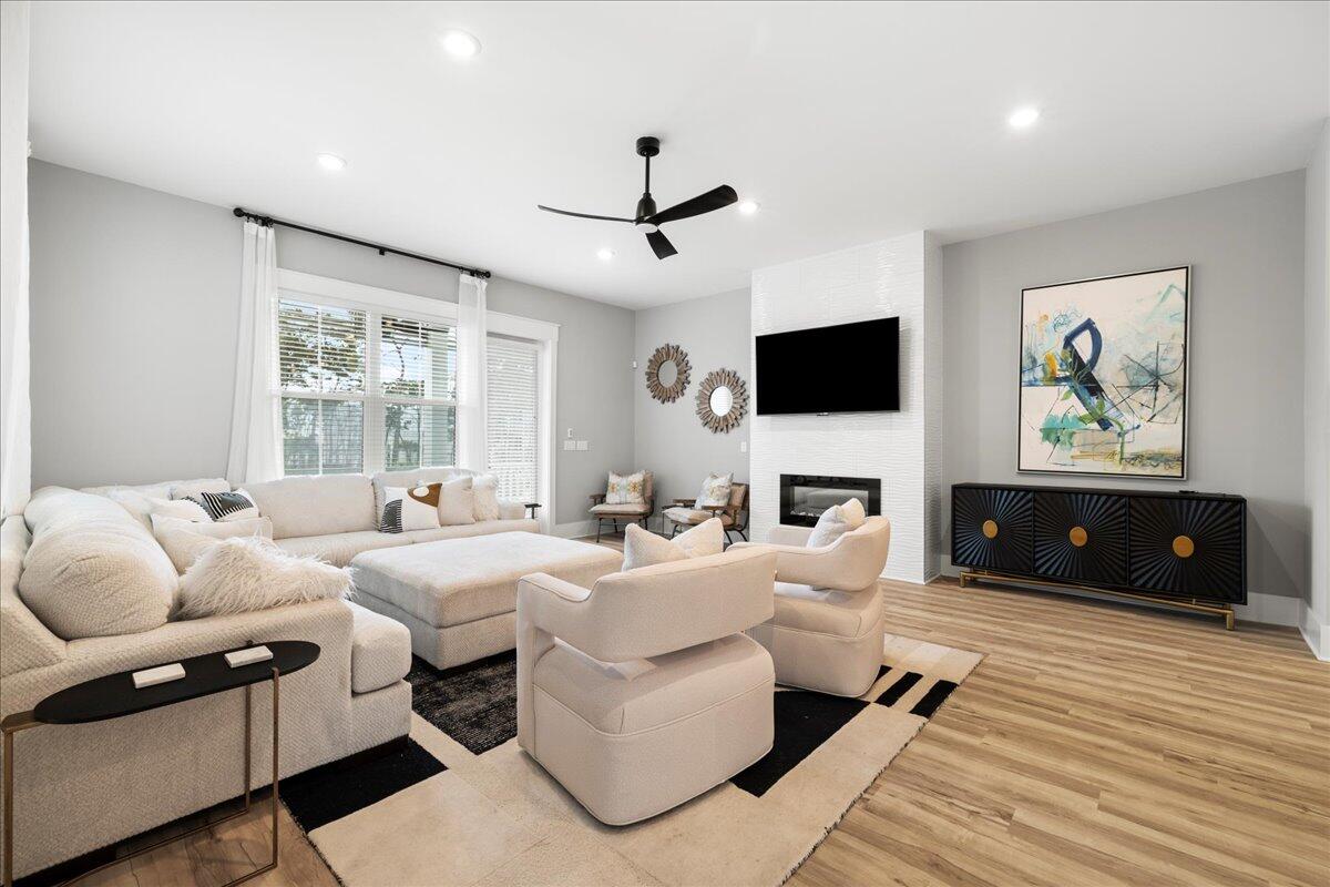 Twin Palms - Residential