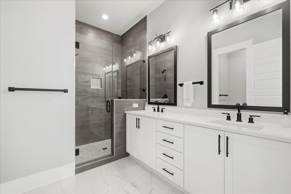 Twin Palms - Residential