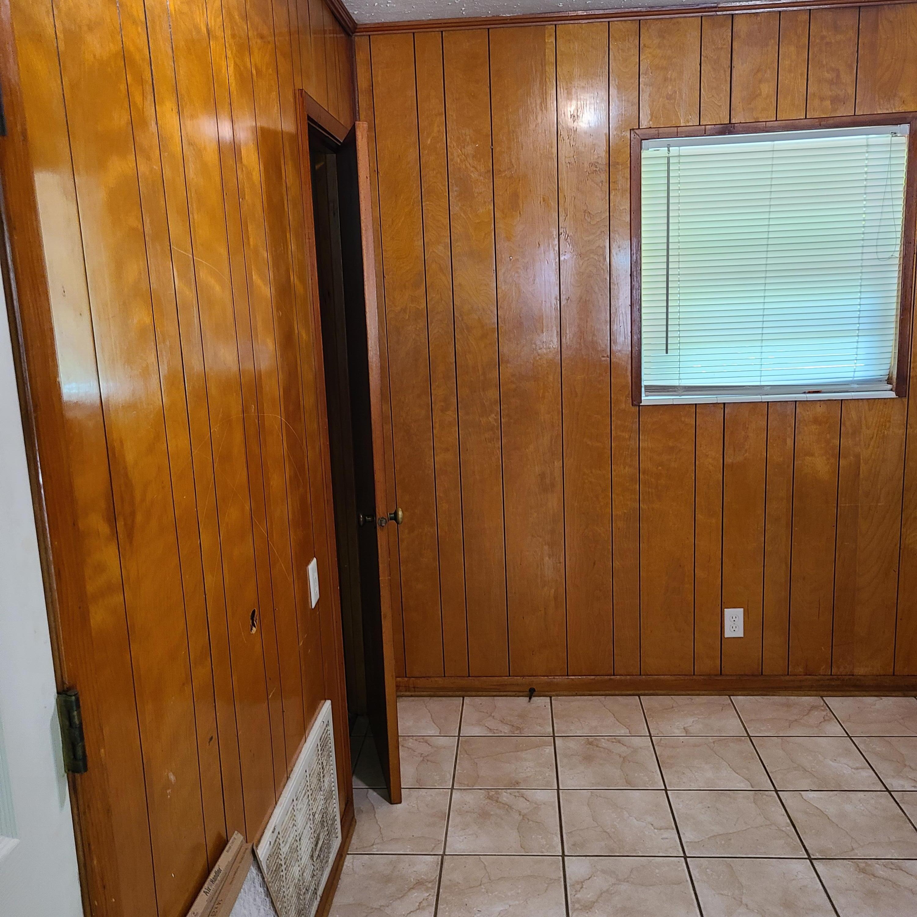 CRESTVIEW - Residential