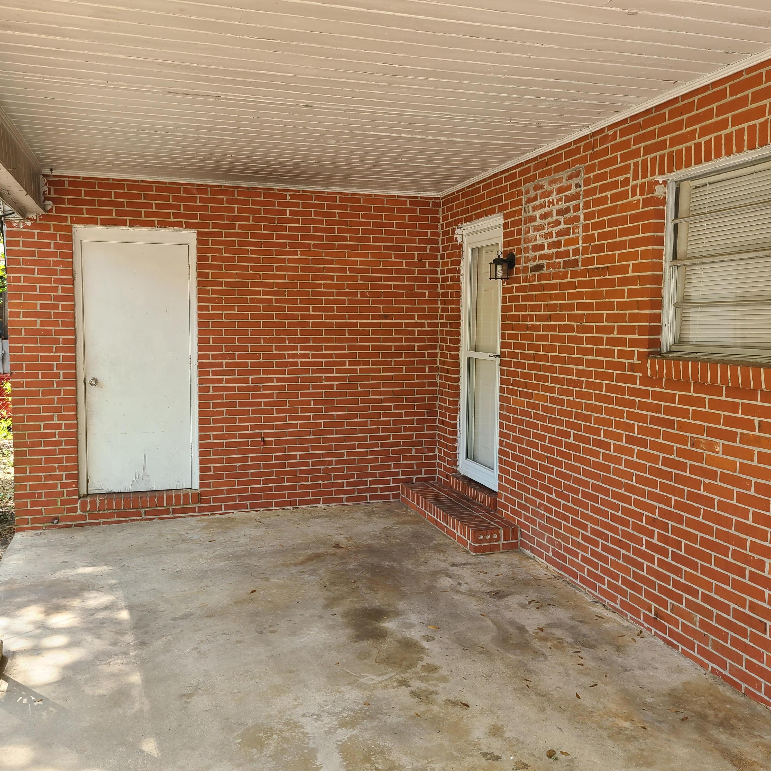 CRESTVIEW - Residential