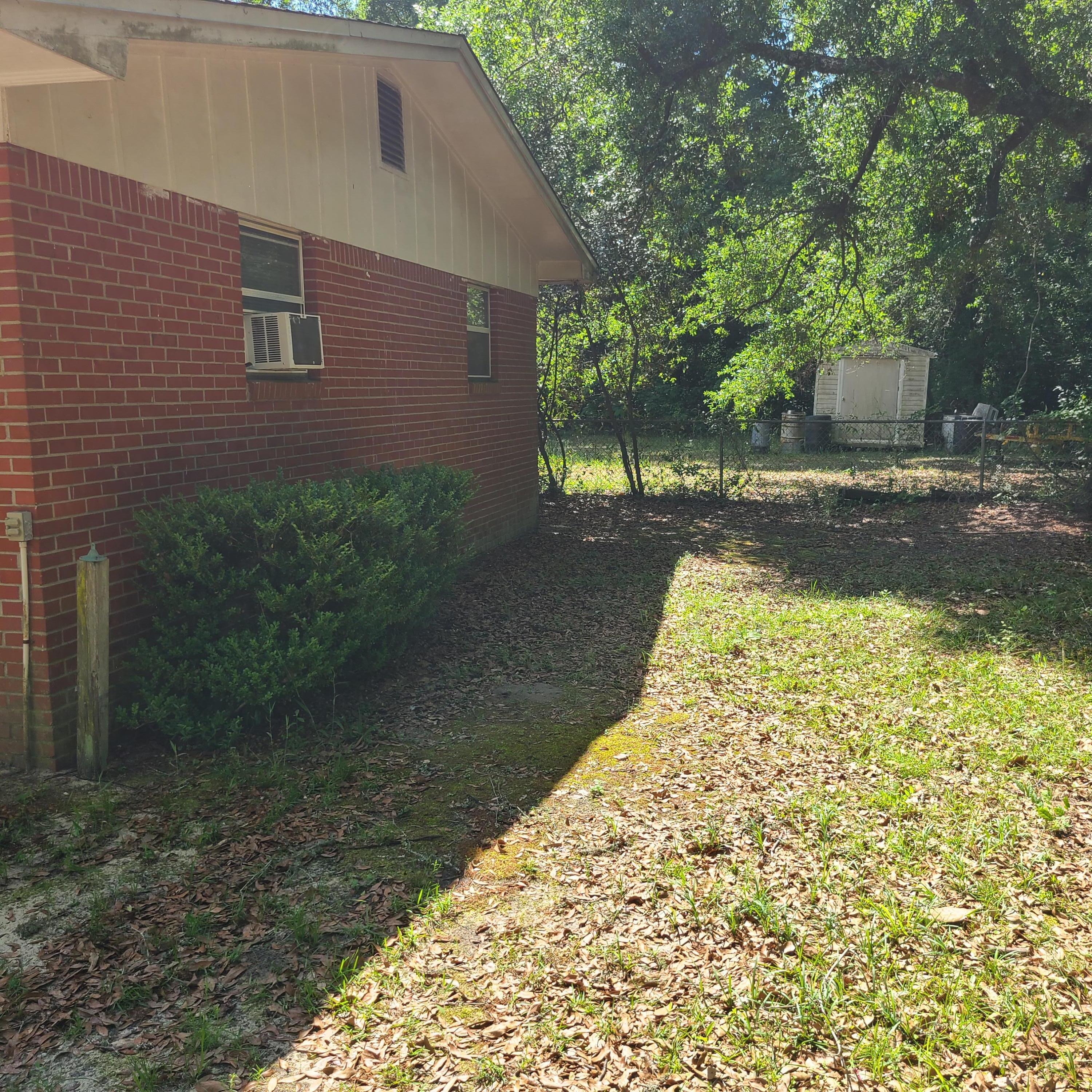 CRESTVIEW - Residential