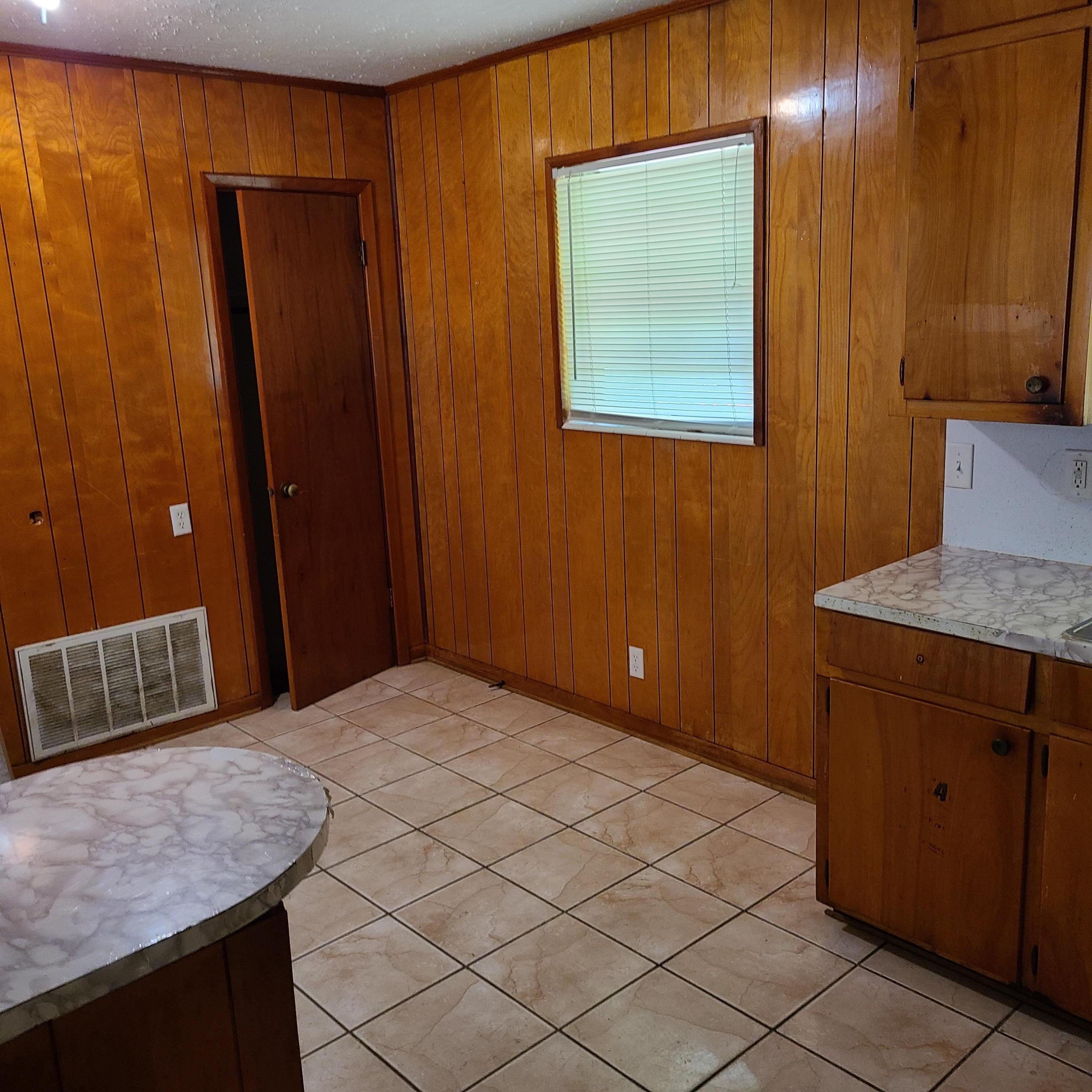 CRESTVIEW - Residential