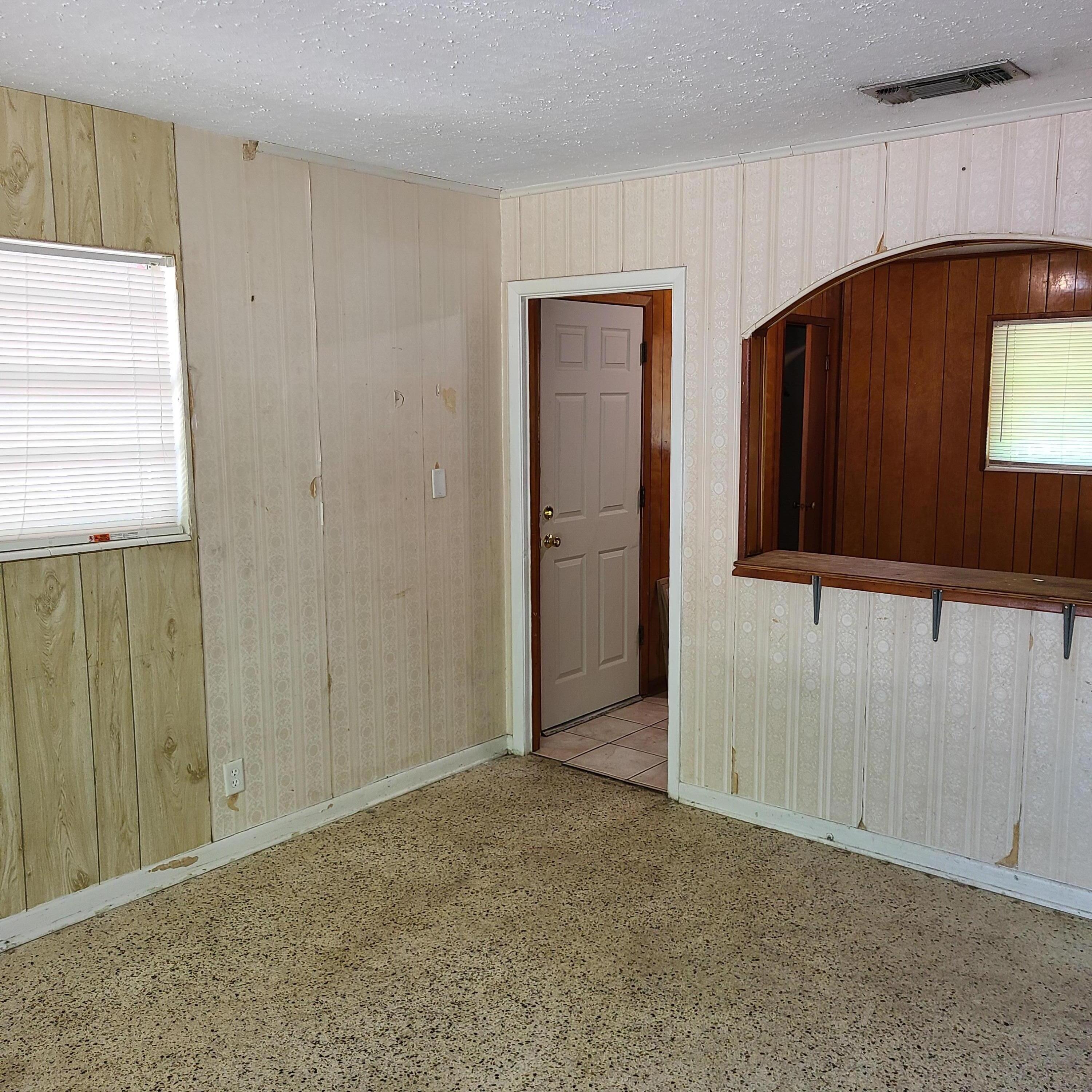 CRESTVIEW - Residential