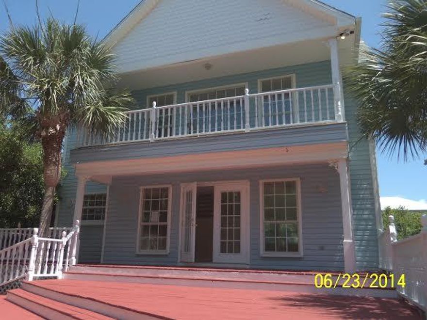 Accepted offer in place pending signed docs. Looking for solitude and privacy. Stop looking. This is the property for you. Interior freshly painted. New kitchen appliances. Main house and guest house has hardwood flooring. Private courtyard between main house and guest house with in-ground pool. Guest house has a bay window. Don't Wait...You'll Be Tooo late!!