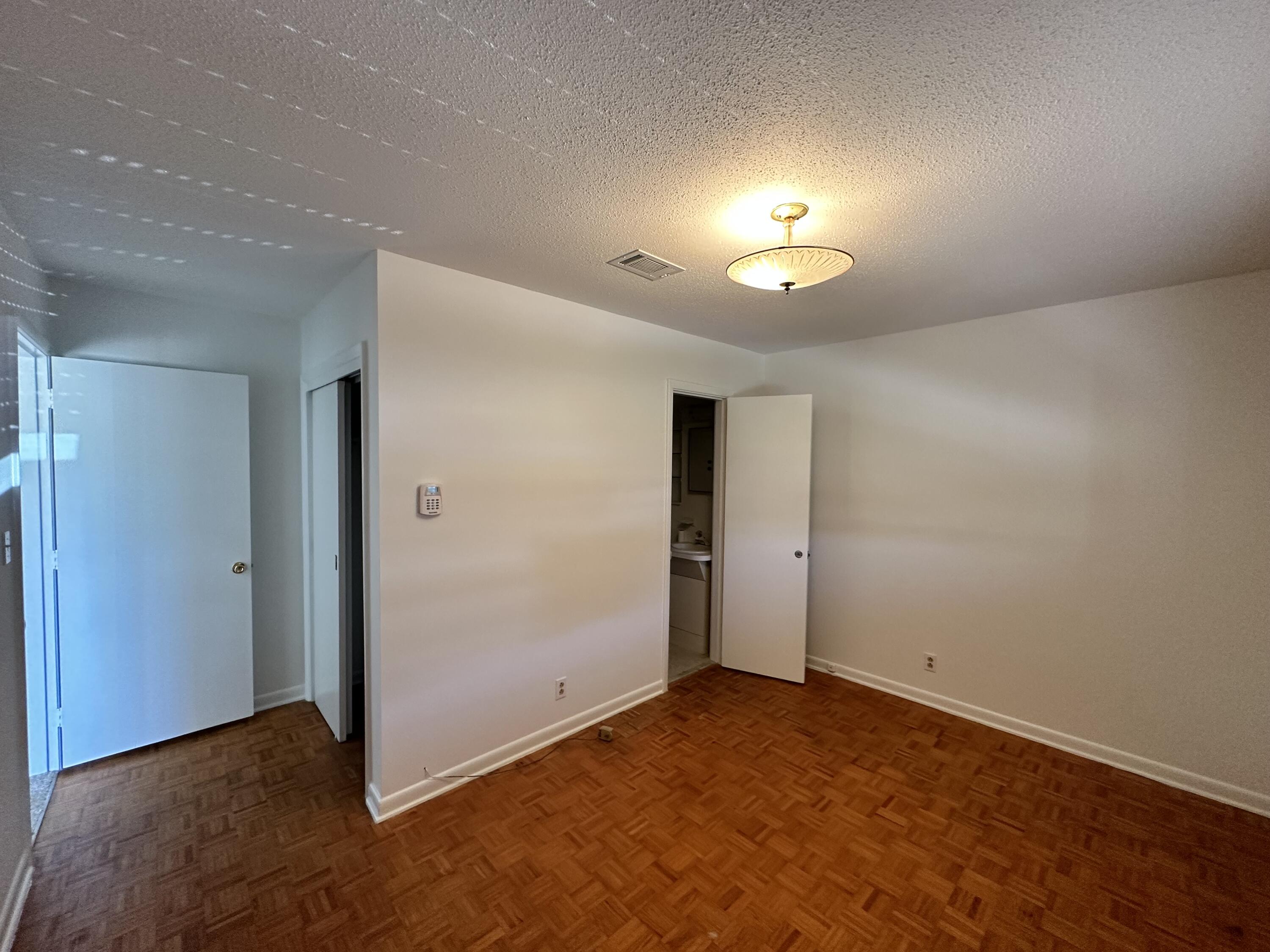 MALLORY HEIGHTS - Residential