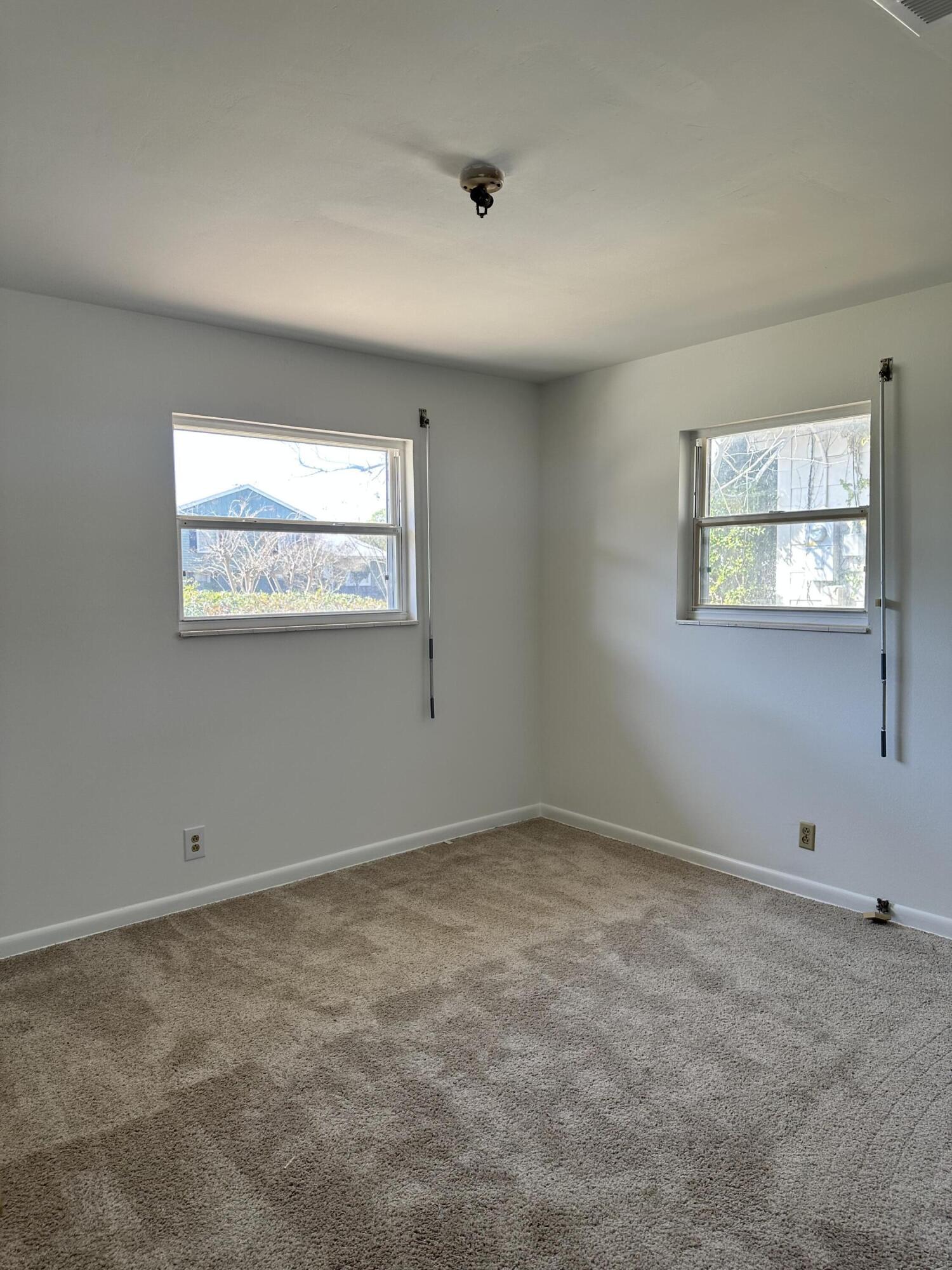 MALLORY HEIGHTS - Residential