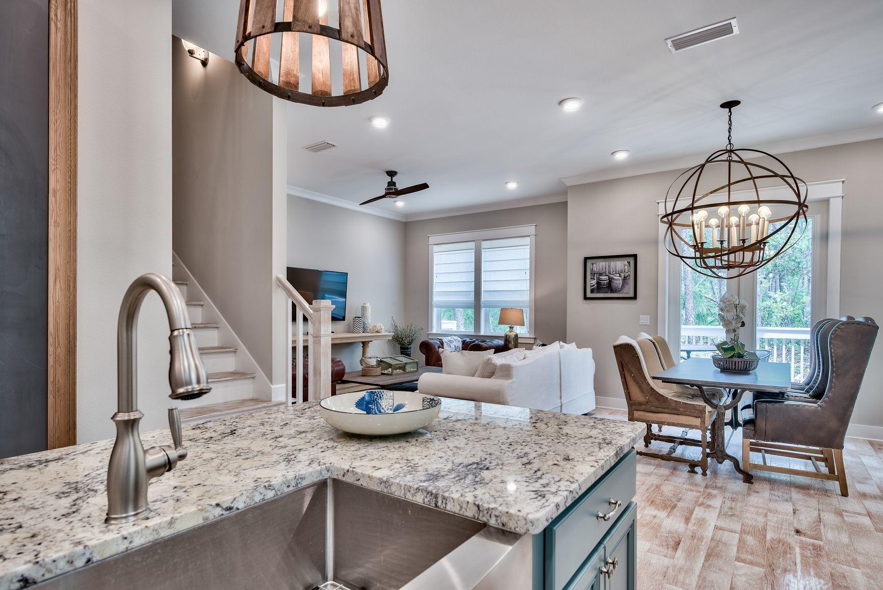 PROMINENCE - Residential